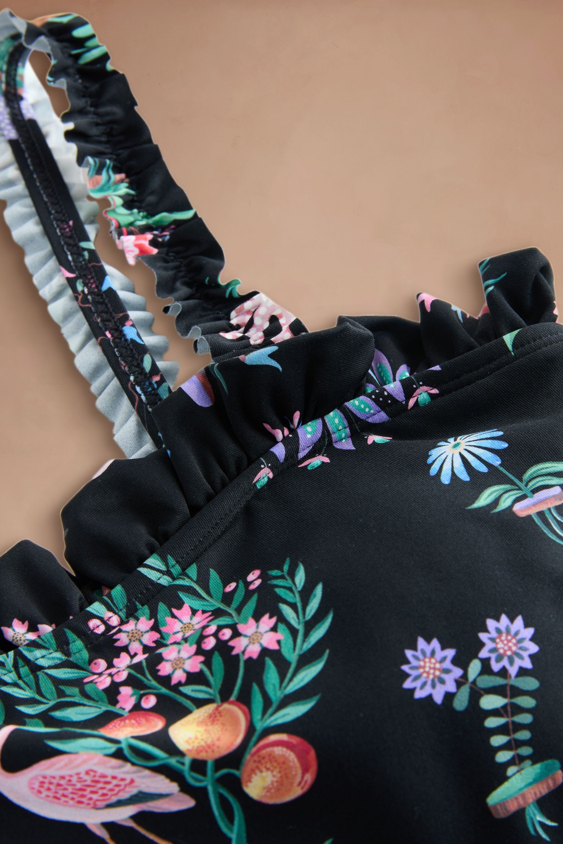 Cath Kidston Badeanzug Cath Kidston gerüschter Badeanzug mit Island-Print (1-St)