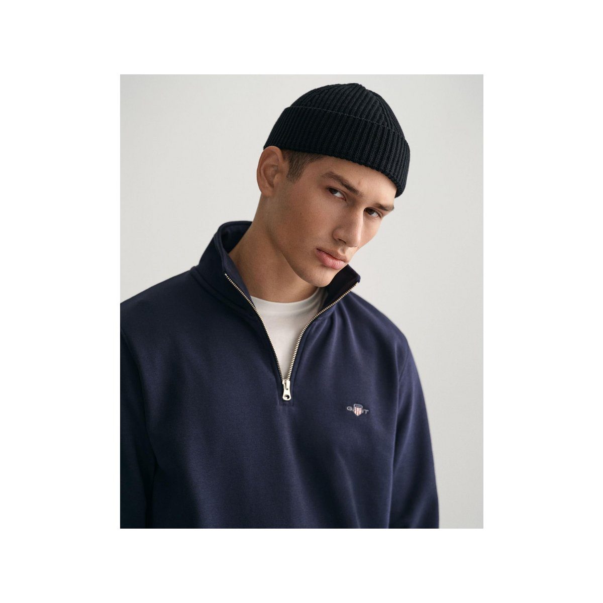 Gant Sweatjacke "REG SHIELD FULL ZIP SWEAT", mit Logostickerei auf der Brus günstig online kaufen