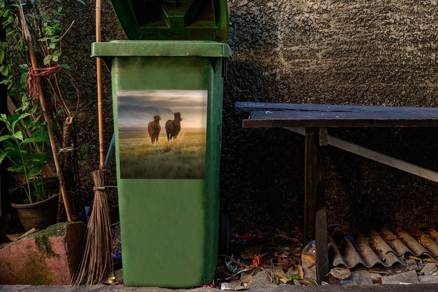 Pferde Mülltonne, - Luft Gras Container, Abfalbehälter Sticker, Mülleimer-aufkleber, (1 St), MuchoWow - Wandsticker