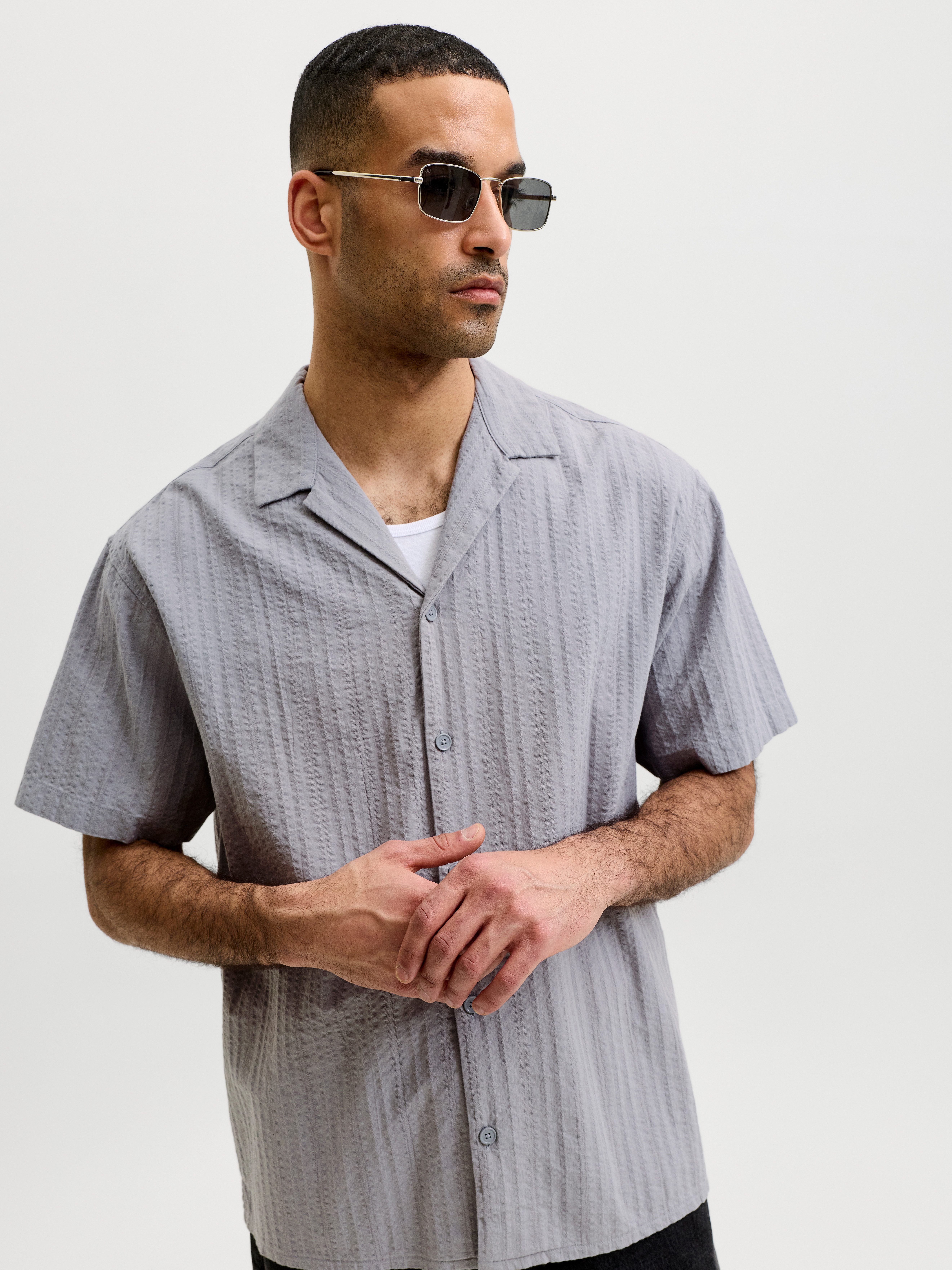 Jack & Jones Kurzarmhemd JJETYSON RESORT SHIRT SS SN mit Resort-Kragen