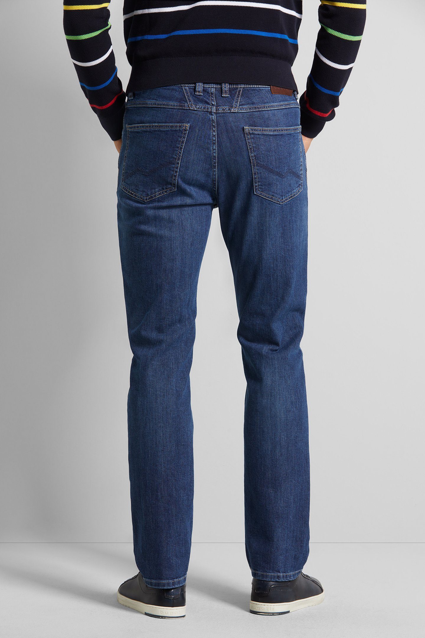 leichten 5-Pocket-Jeans Used einem bugatti mit Look blau