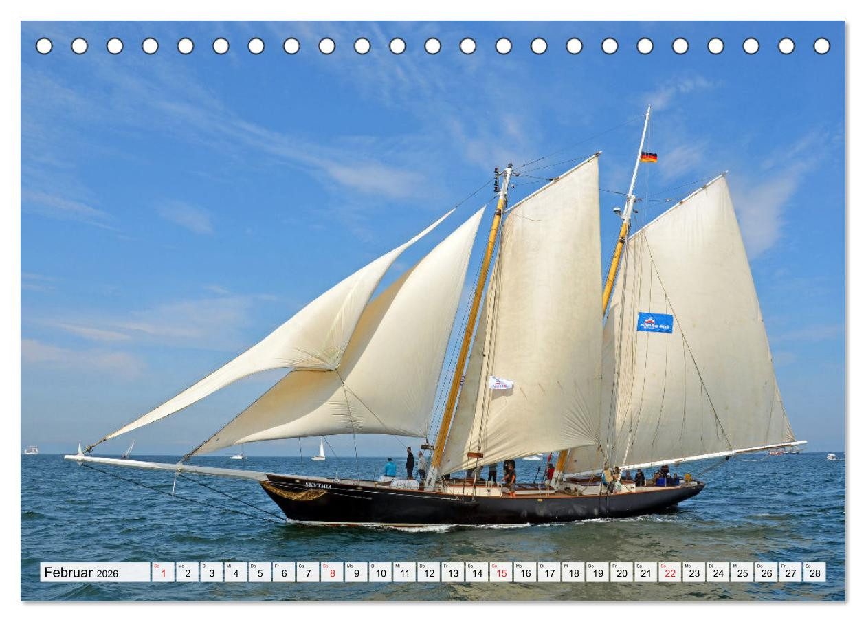 CALVENDO Wandkalender Die HANSE SAIL Das große Seglertreffen in Rostock (Tischkalender 2026