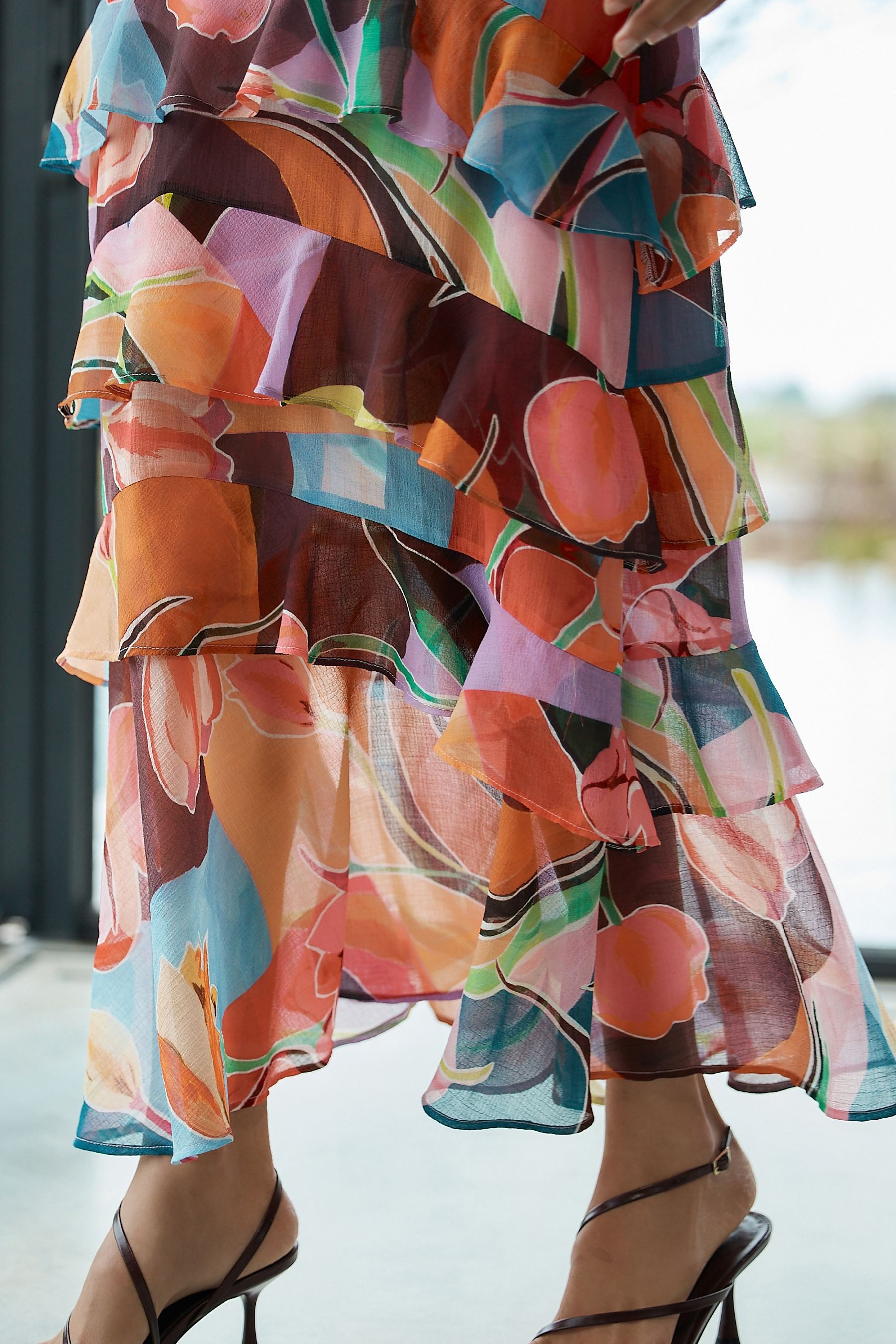 Next Maxikleid Festliches, gestuftes Maxikleid mit Spitze (1-tlg)