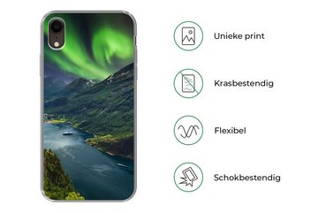 MuchoWow Handyhülle Nordlichter - Berg - Boot - Norwegen, Handyhülle Apple iPhone XR, Smartphone-Bumper, Print, Handy