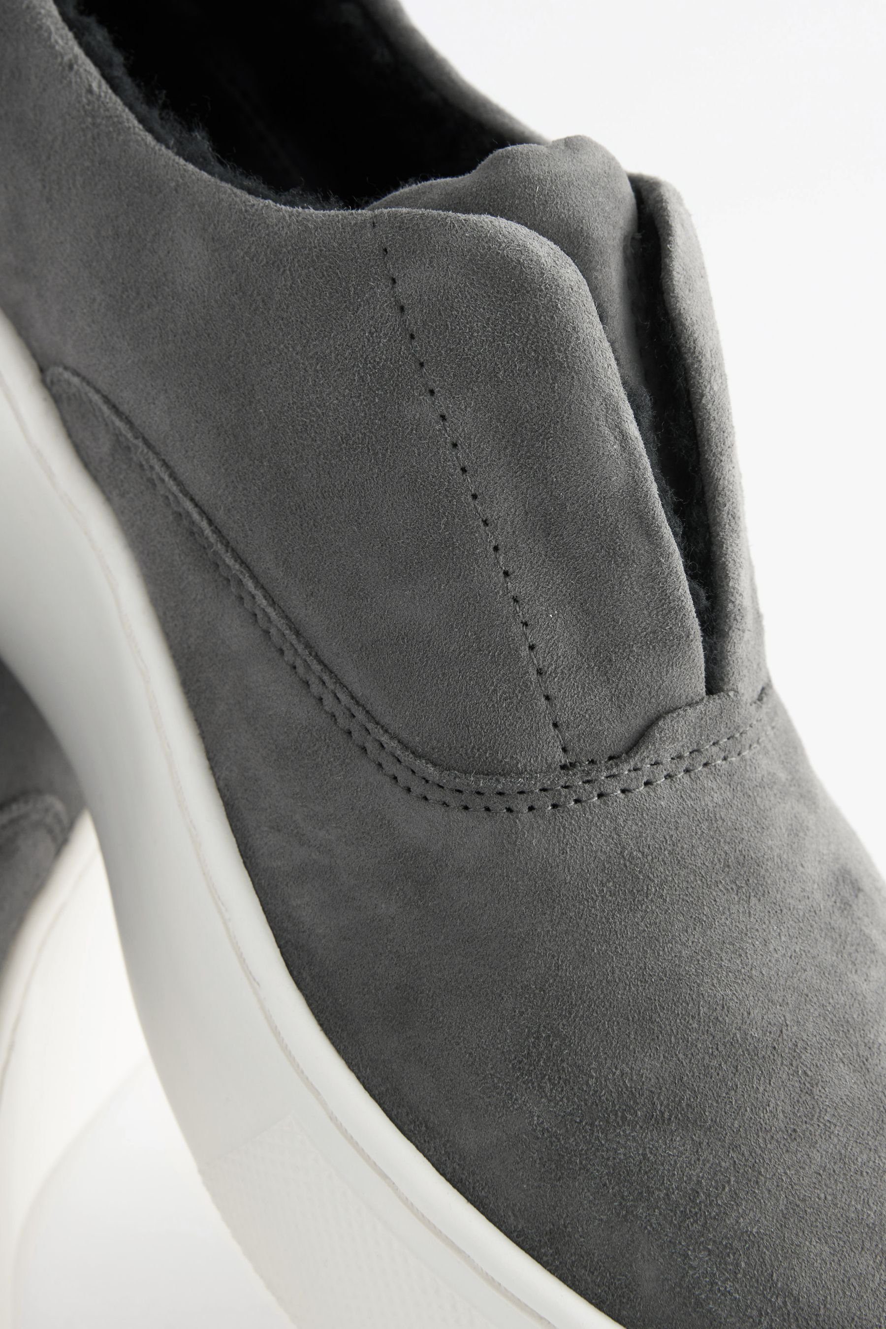 Next Sneaker Grey Slip-in-Sneaker (1-tlg) mit Keilabsatz Signature