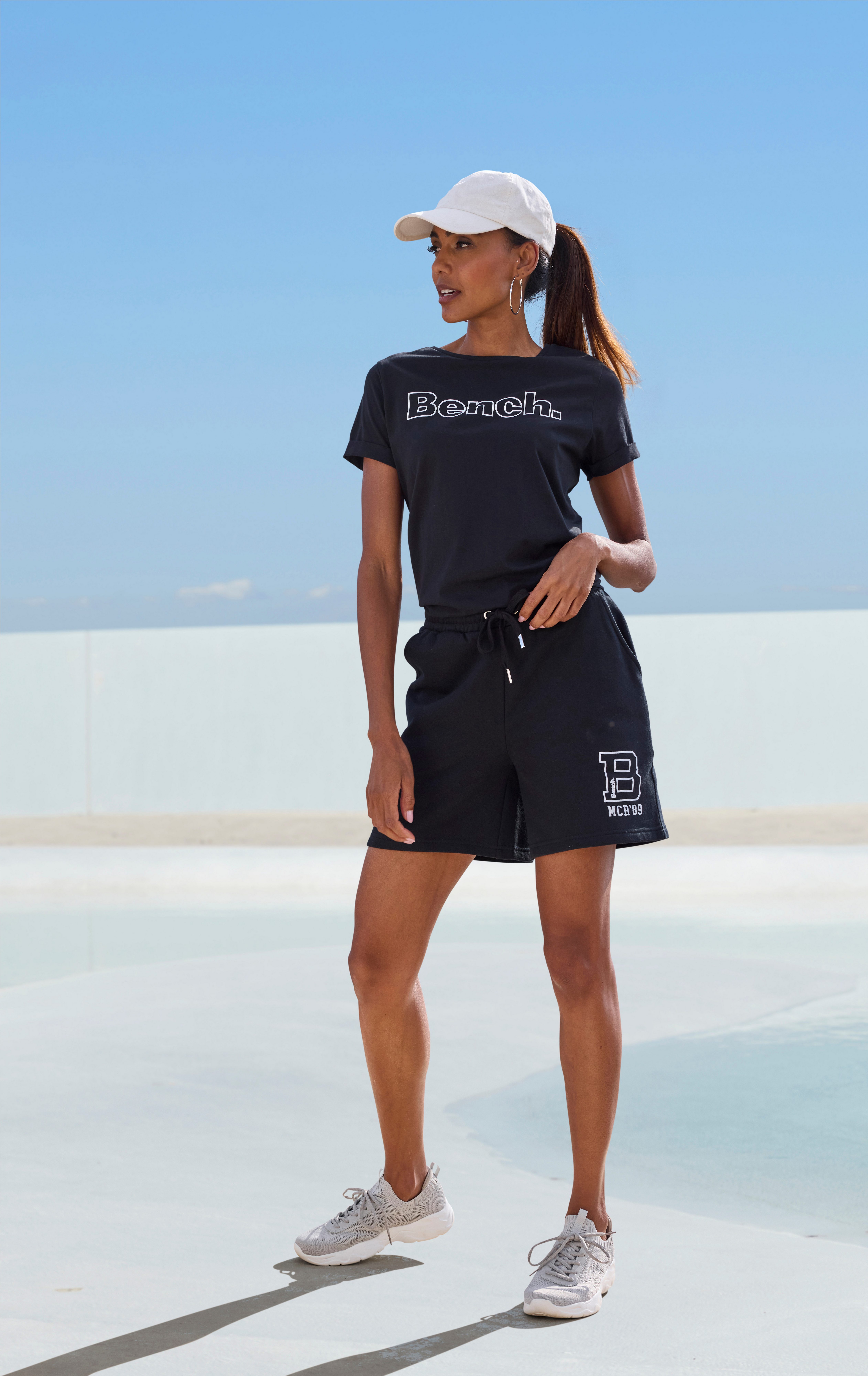 Bench. Loungewear T-Shirt (Packung, 2-tlg) mit Logodruck