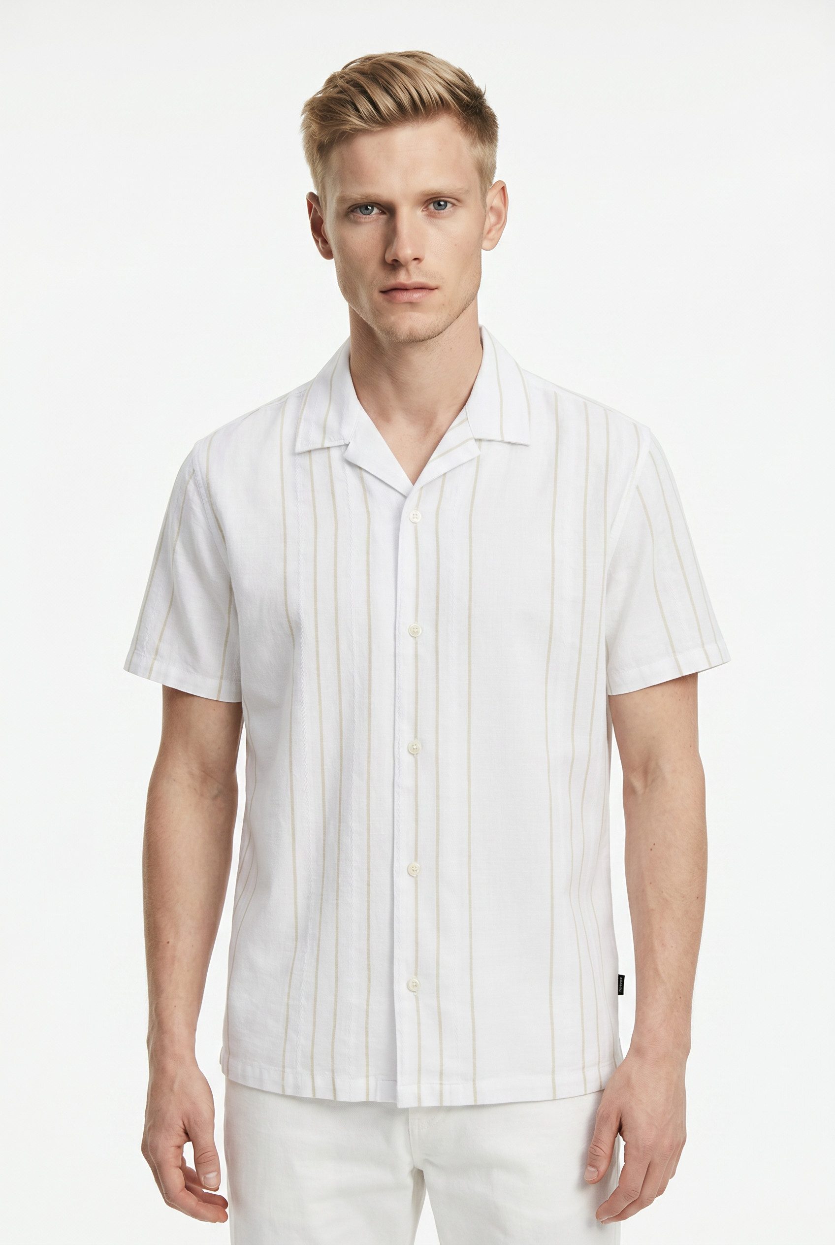 Jack & Jones Kurzarmhemd JPRBLARIVER LINEN BL. DOBBY SS SHIRT SN mit Resort Kragen