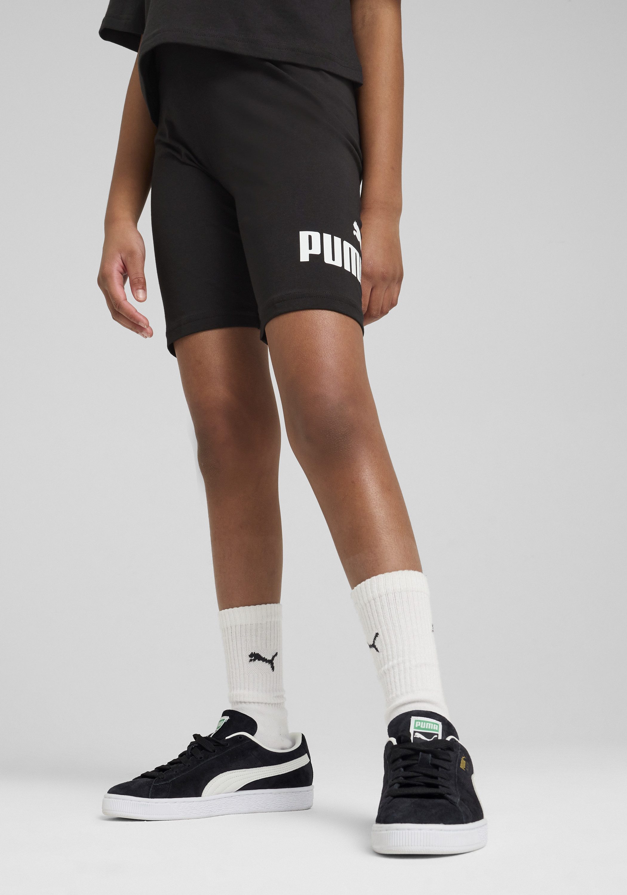 PUMA Leggings ESS NO. 1 LOGO SHORT LEGGINGS G sportlicher Stil, für Jugendliche, pflegeleicht, elastischer Bund