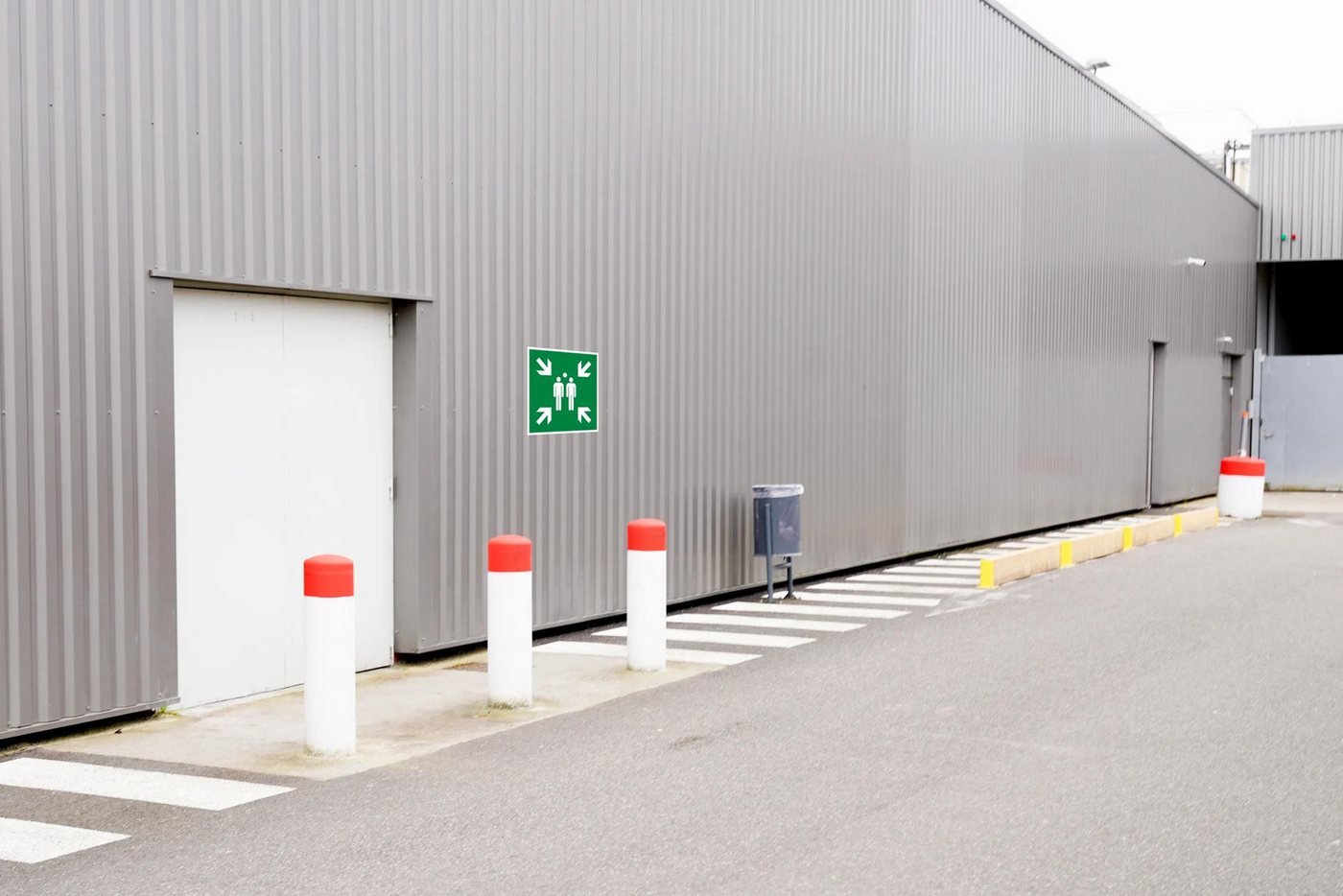 Thumbnail - EXACOMPTA Warnschild Hinweisschild PP, nicht selbstklebend, Sammelplatz 30 cm, Grün, 67120E, Sockel