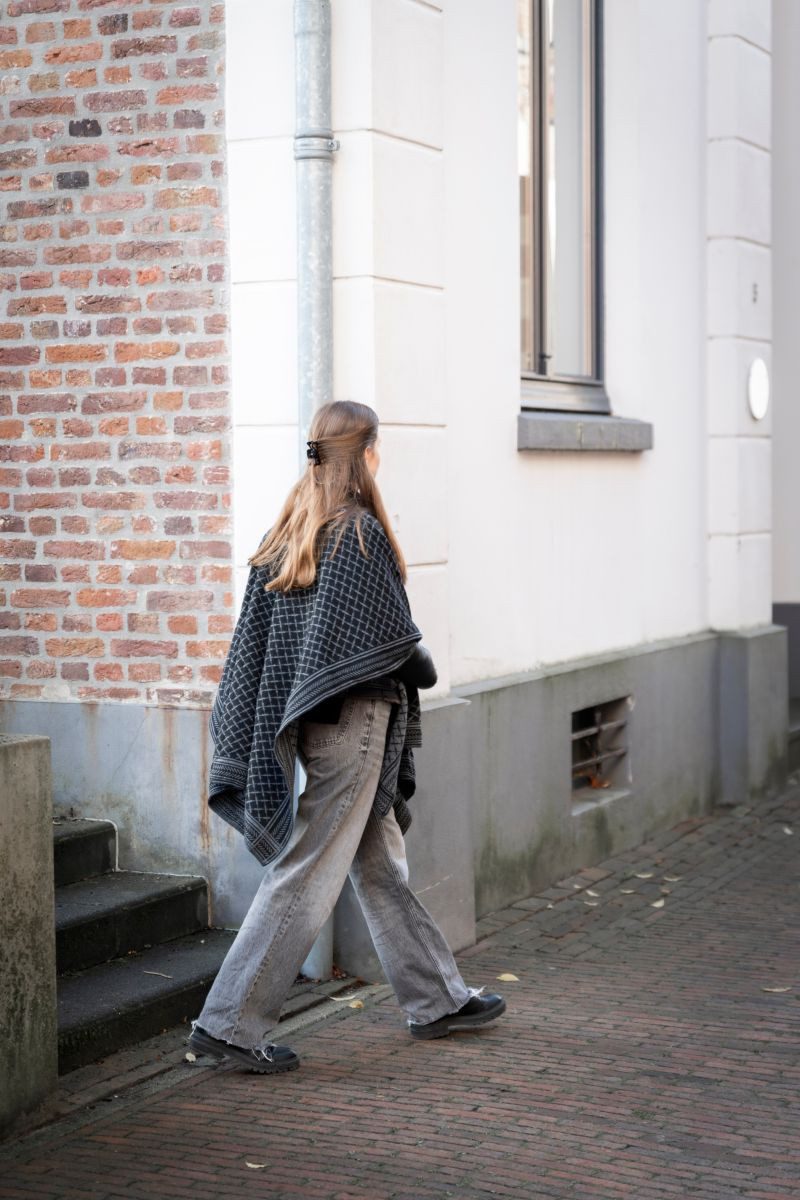 Knit Factory Poncho Dusk Poncho Cape Iced Clay/Beige (1-St) Strick Poncho für Frauen