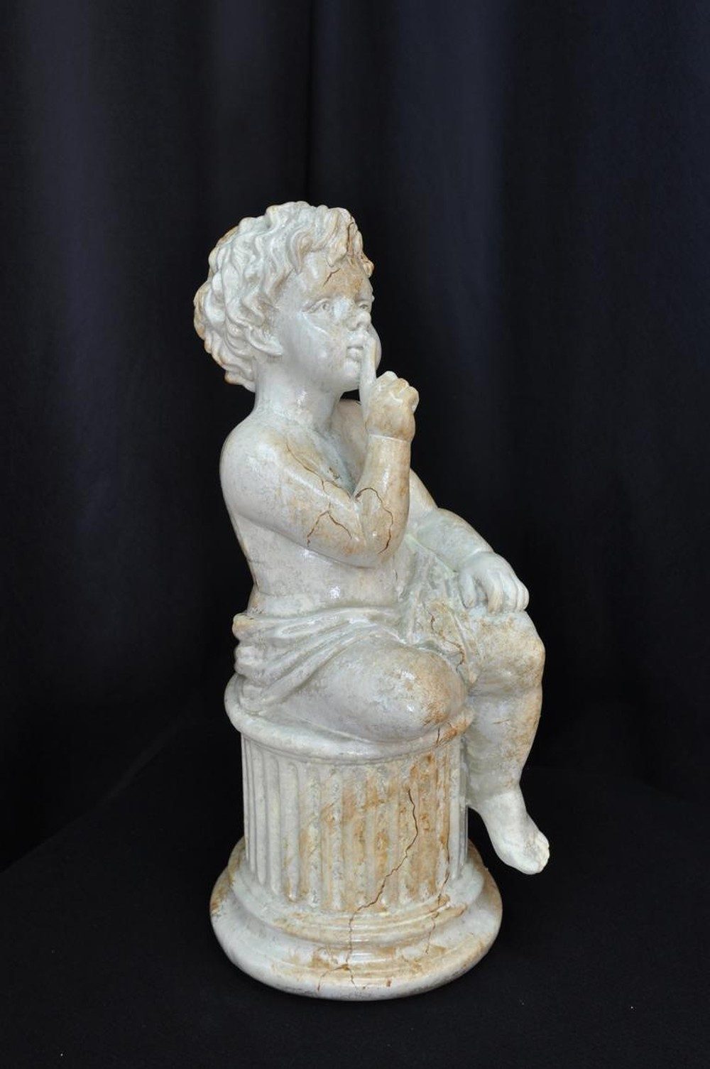 JVmoebel Engelfigur Engelsfigur aus weißem Stein im modernen Design, Made in Europa
