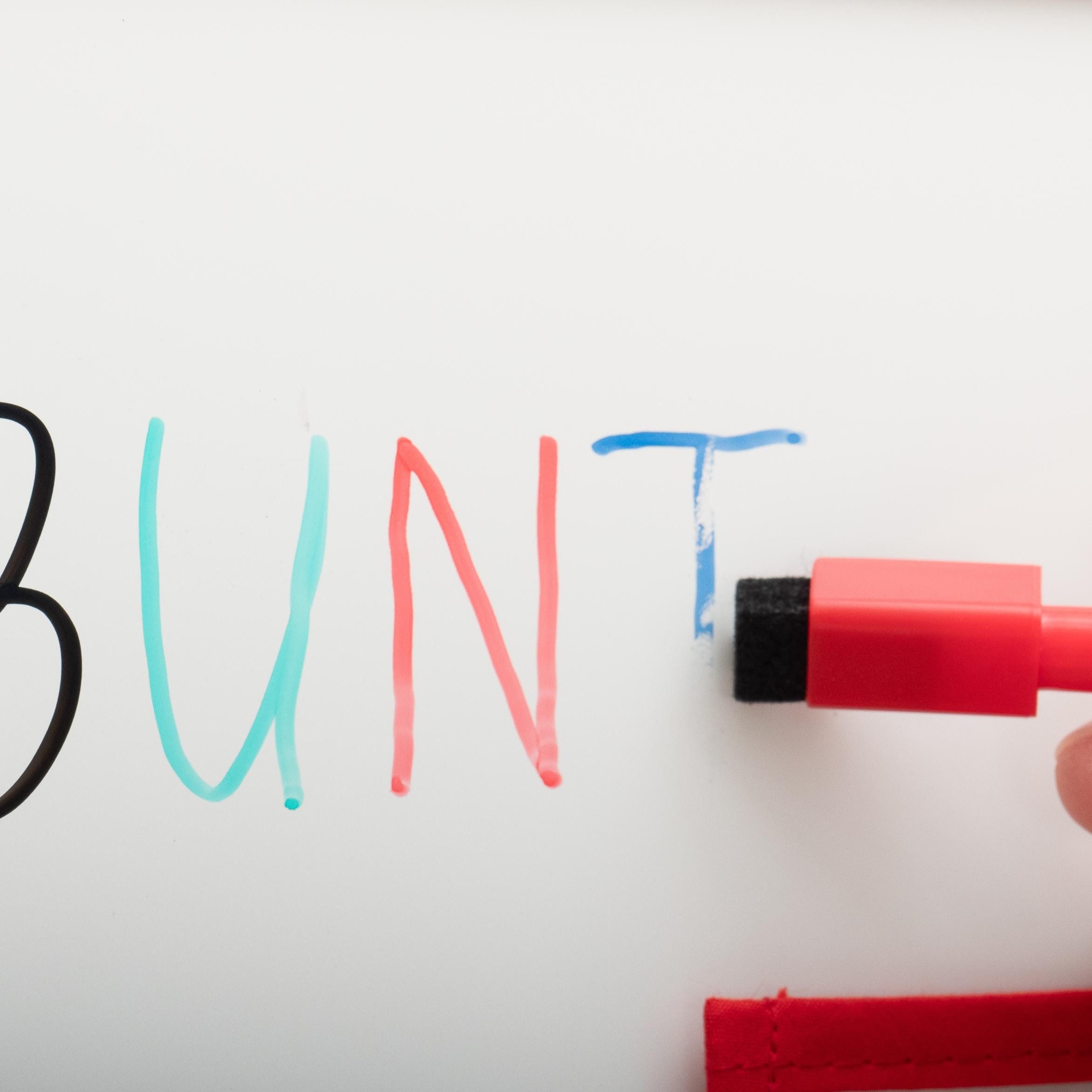 Betzold Folienstift Folienstifte-Set mit Löschfilz und Magnet, 4 Stück in 4 Farben