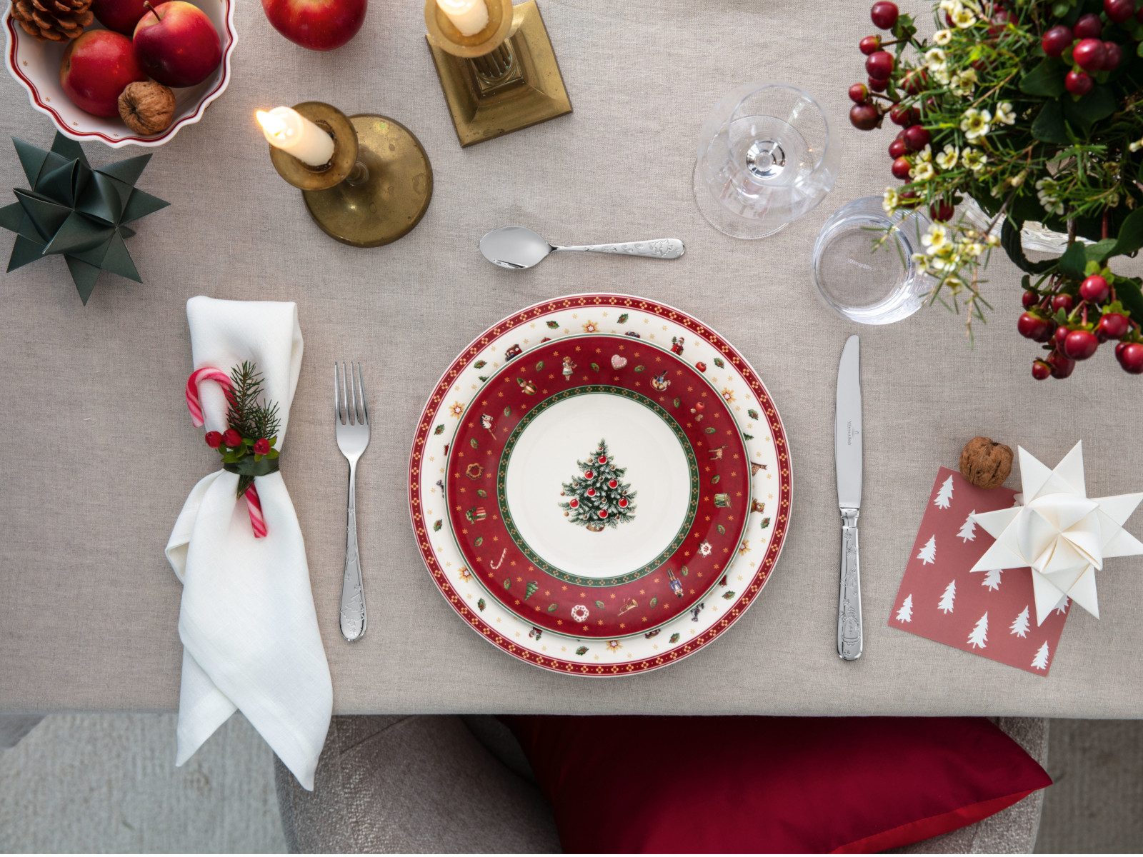 Villeroy & Boch Teller-Set Toy's Delight Specials Frühstücks-/Dessertteller rot 21,5cm Set6, Premium Porcelain