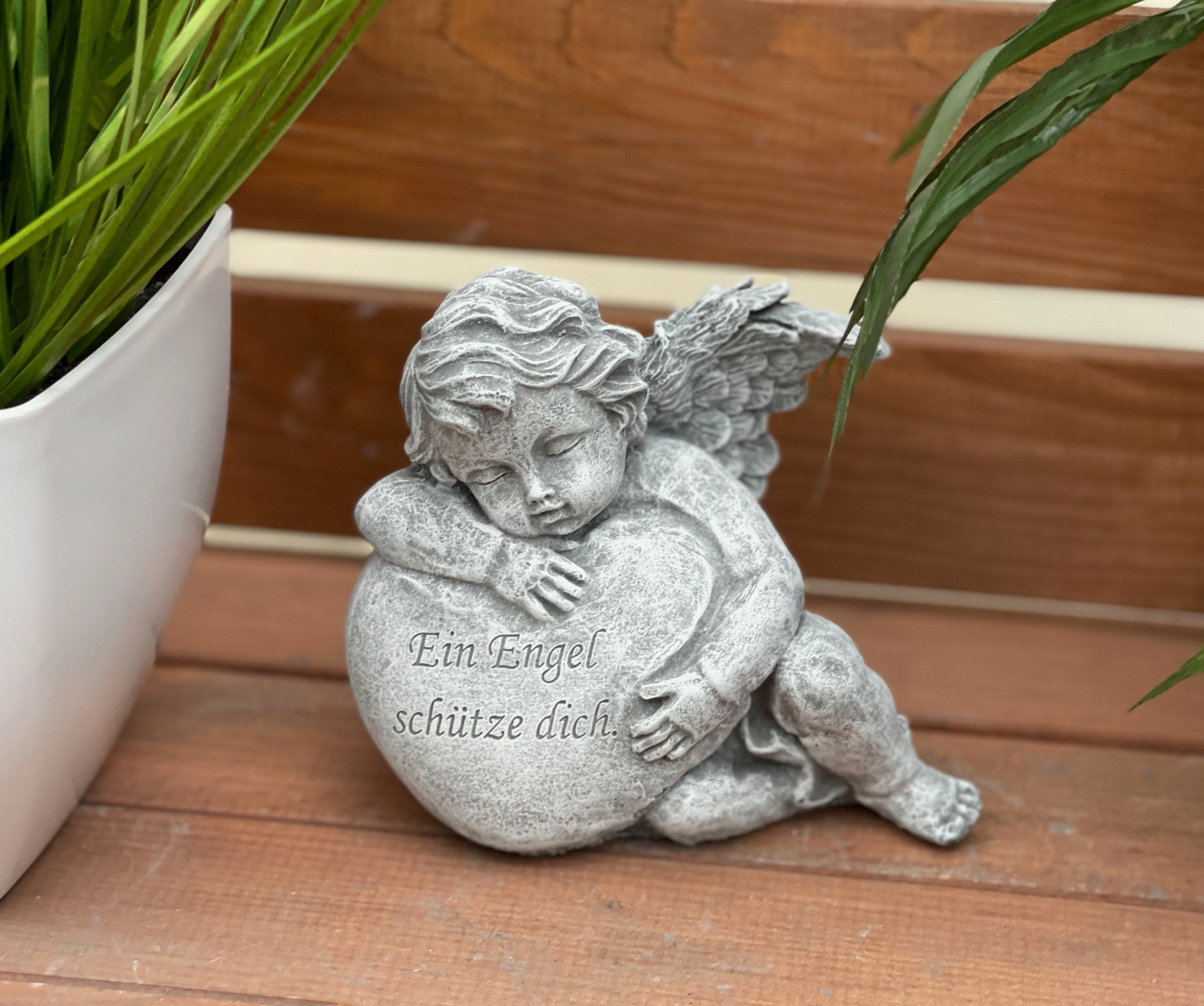 Stone and Style Engelfigur Frostfeste Steinfigur Engel am Herz "Ein Engel schütze Dich"