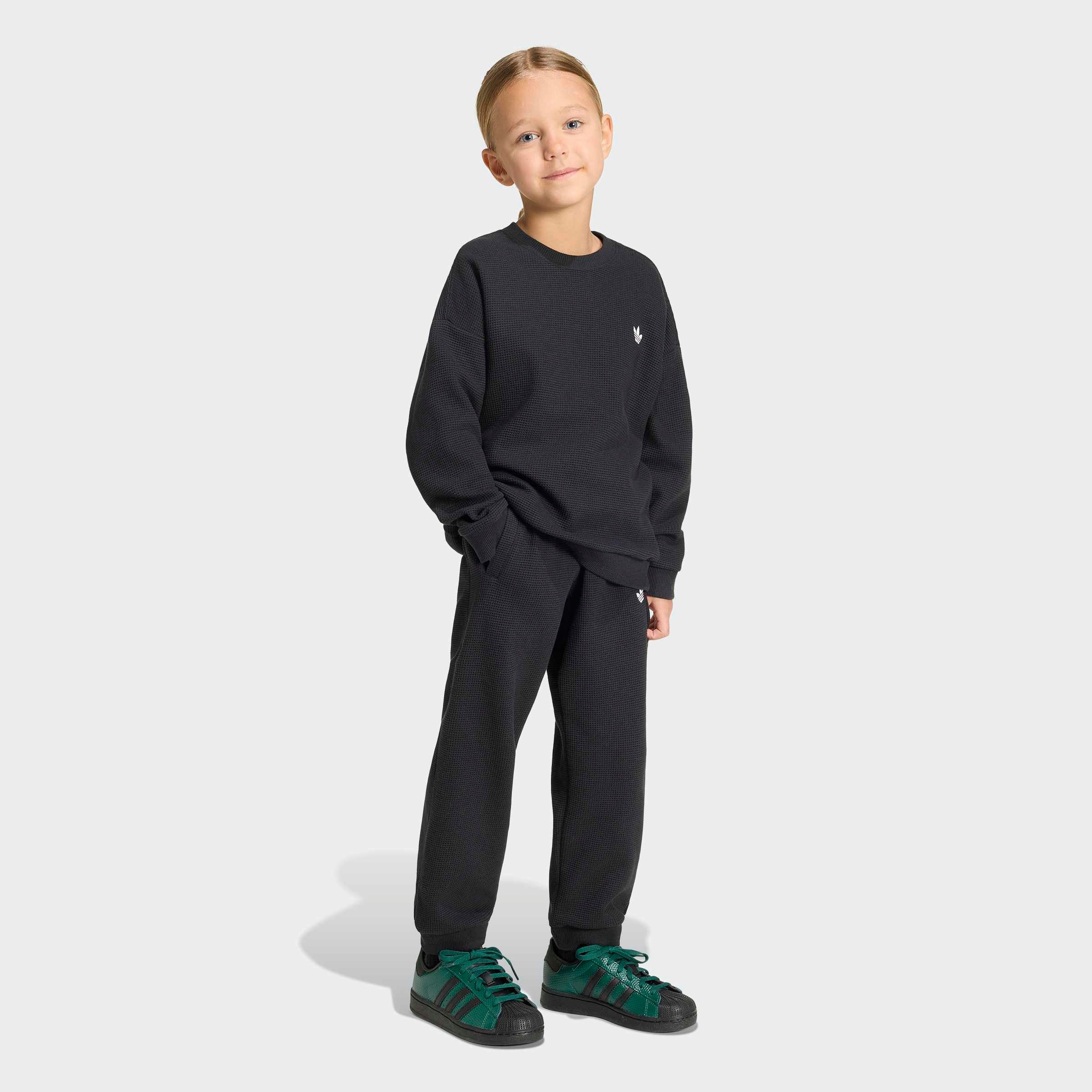 adidas Originals Trainingsanzug JOGGER SET (2-tlg), für Kinder, zweiteiliges Set, aus Polyester