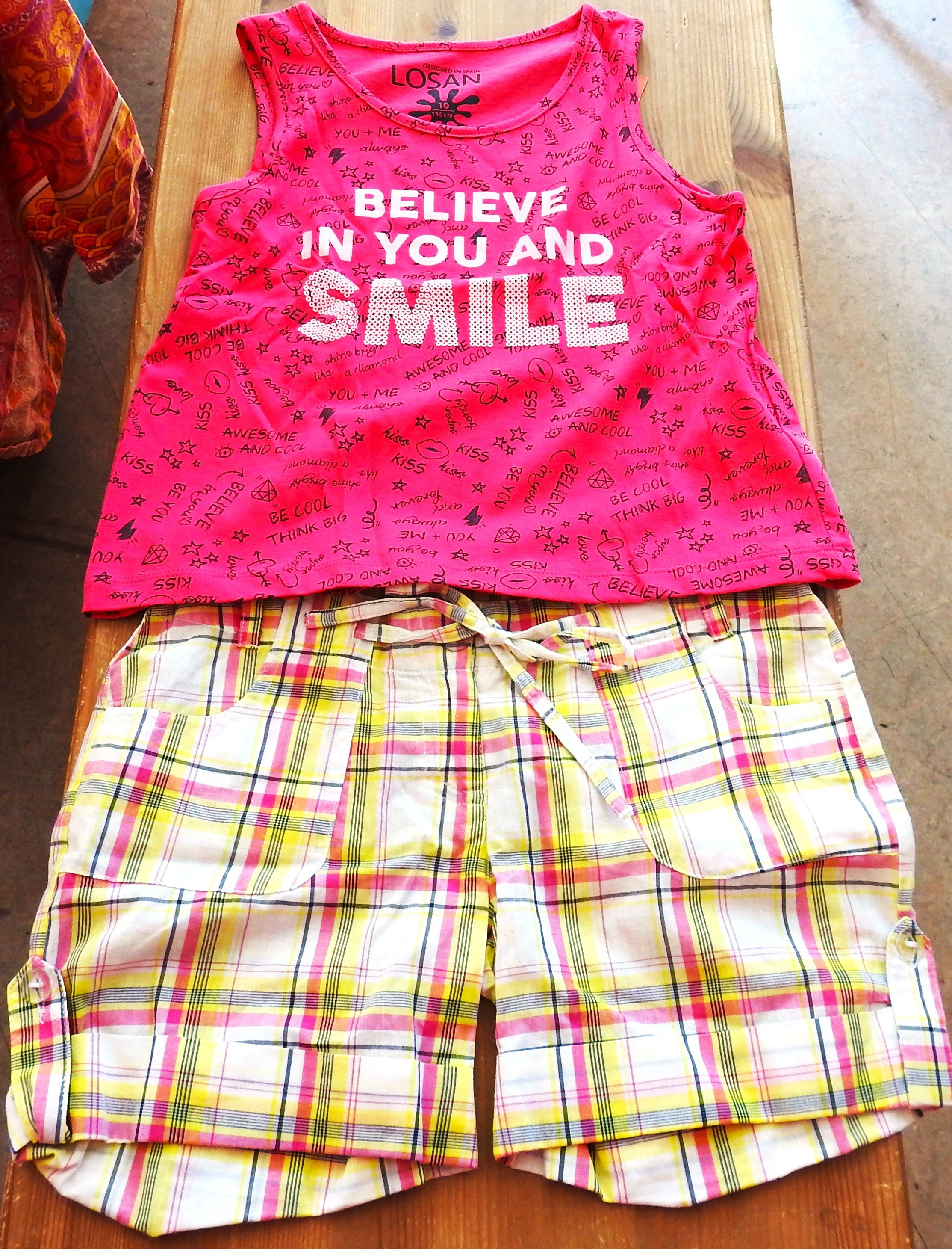 Mills T-Shirt & Shorts Crystobala