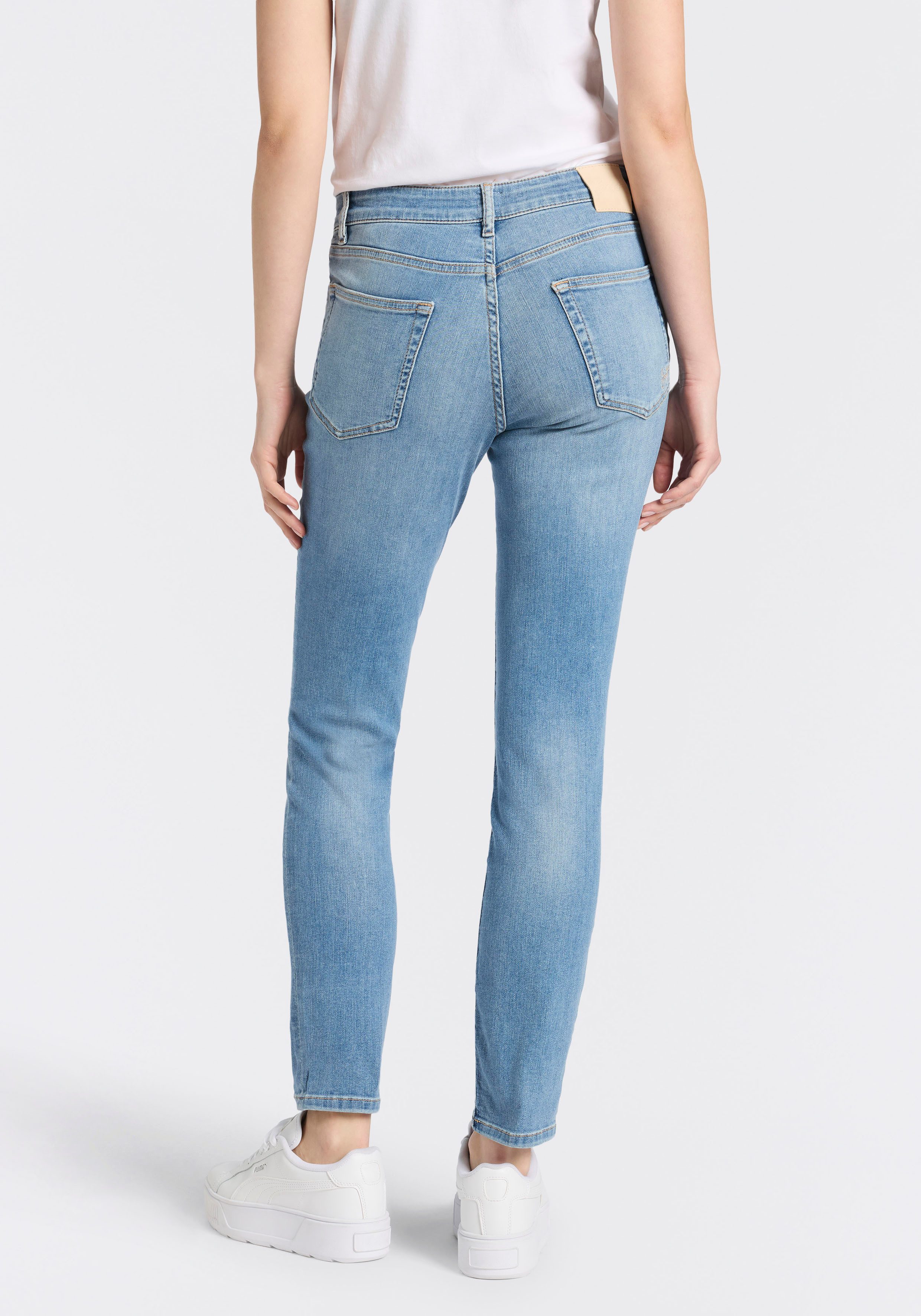 BOSS ORANGE Slim-fit-Jeans JACKIE MR 11.0 Premium Damenmode im 5-Pocket-Sti günstig online kaufen