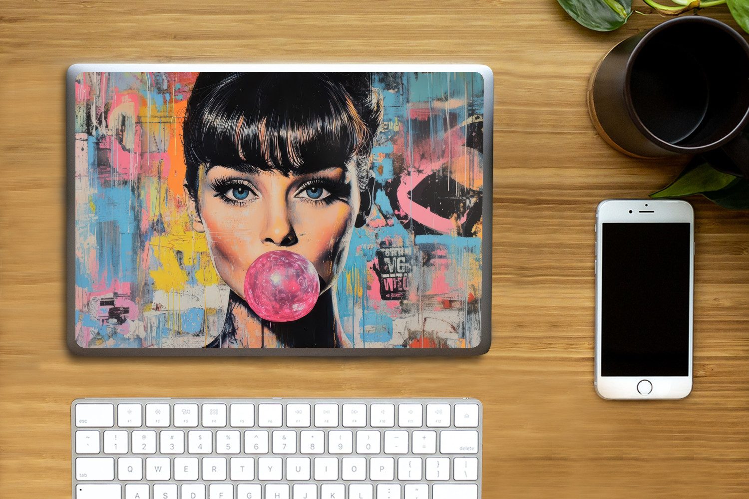 MuchoWow Laptop-Aufkleber Kaugummi - Frau - Pinselstriche - Modern, (1tlg), Laptop Folien Cover, Aufkleber, Sticker, Schutz vor Kratzern, 30x21 cm