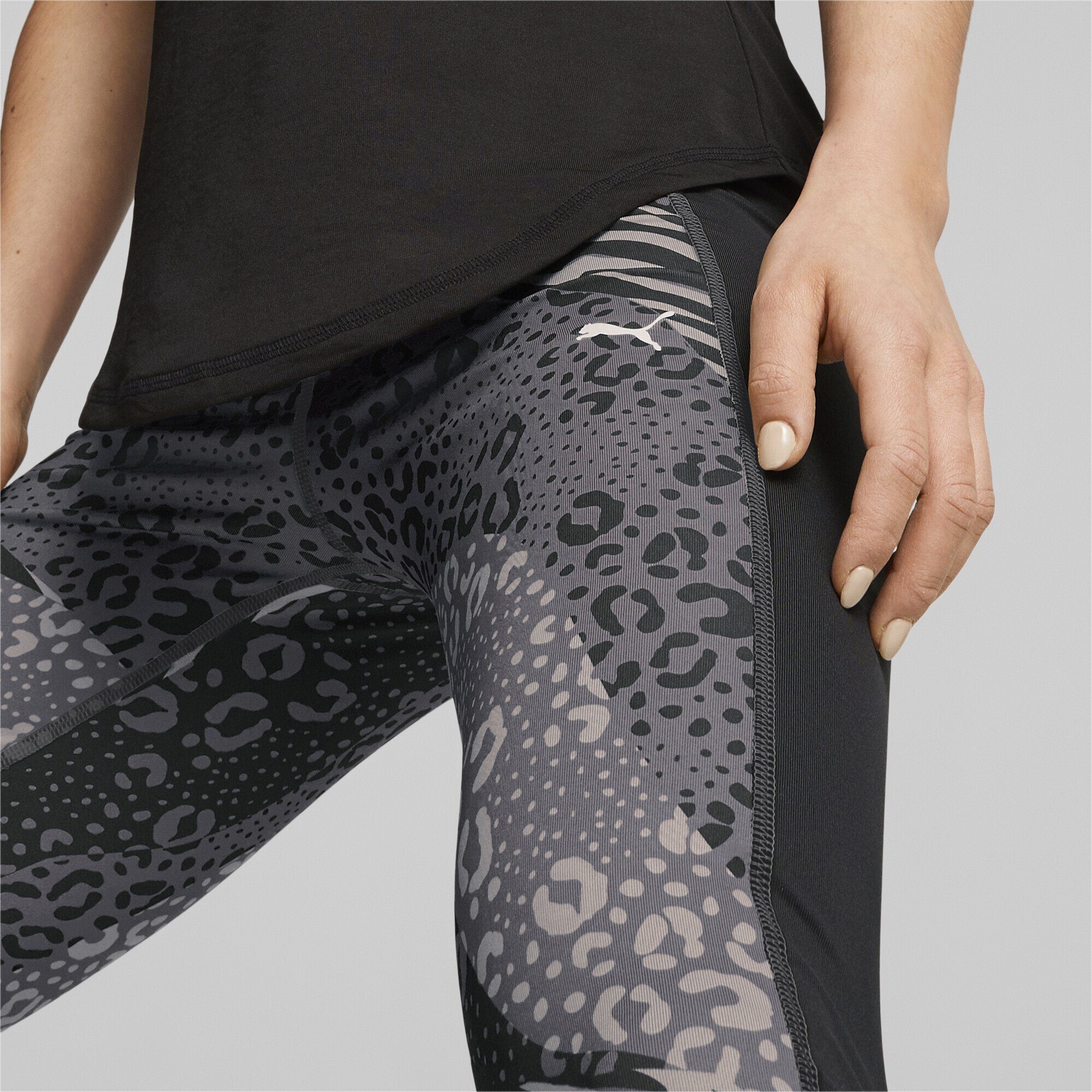 Aop Black Safari Trainingstights hochgeschnittene Damen bedruckte Favourite 7/8-Trainingsleggings PUMA