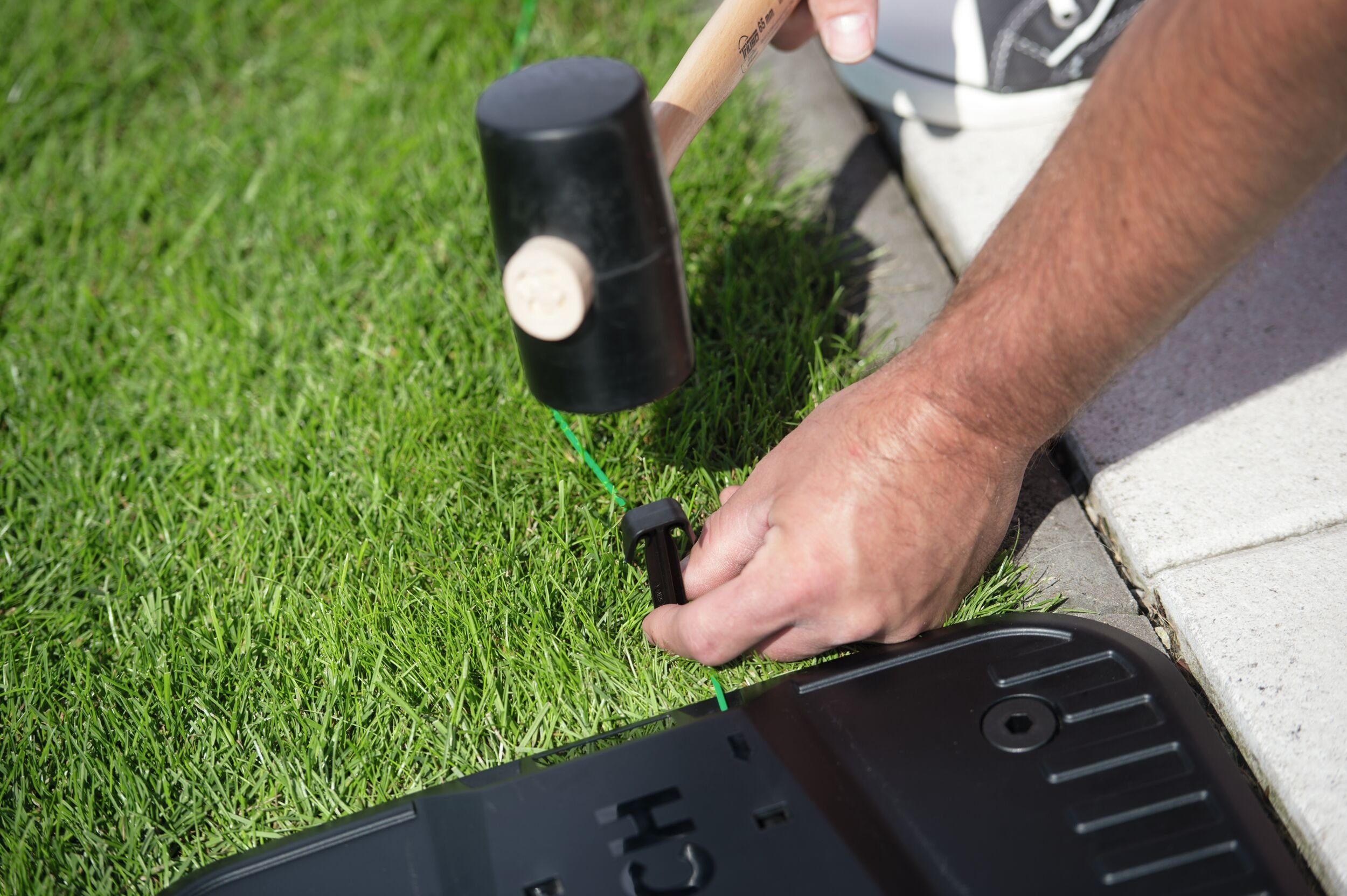 Bosch Home & Garden Rasenmähroboter...