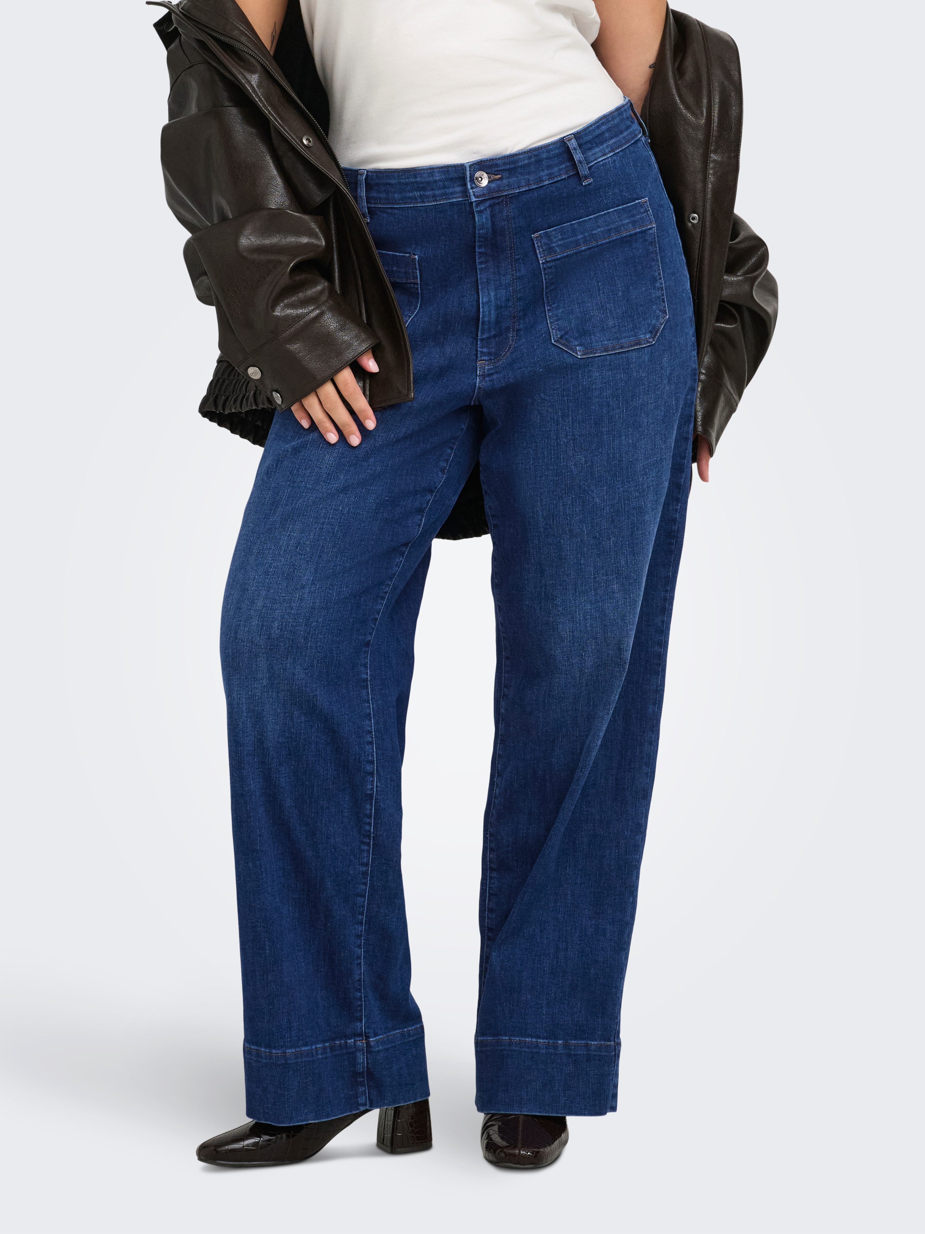 ONLY CARMAKOMA High-waist-Jeans CARMADISON-WAUW HW POCKET WIDE BOX NOOS Baumwollmischung, High Waist, sanft gewaschener dunkler Denim-Look