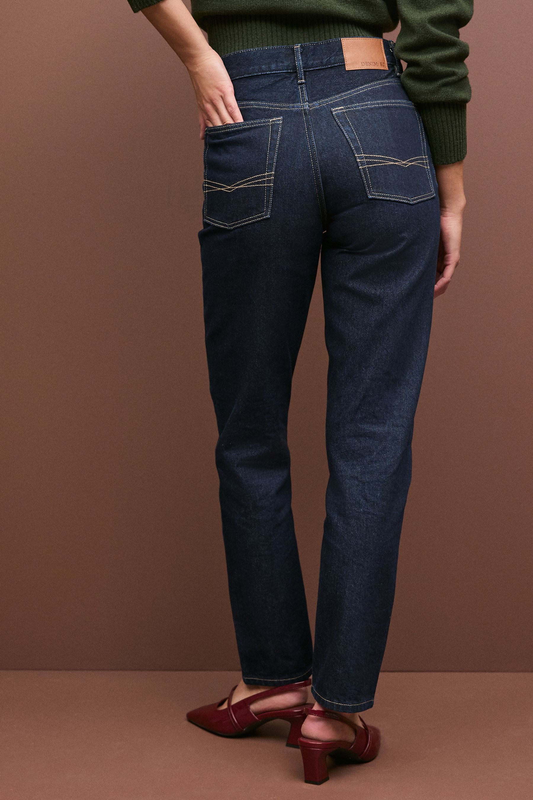 Next Straight-Jeans Column Mom-Jeans aus 100 % Baumwolle (1-tlg)