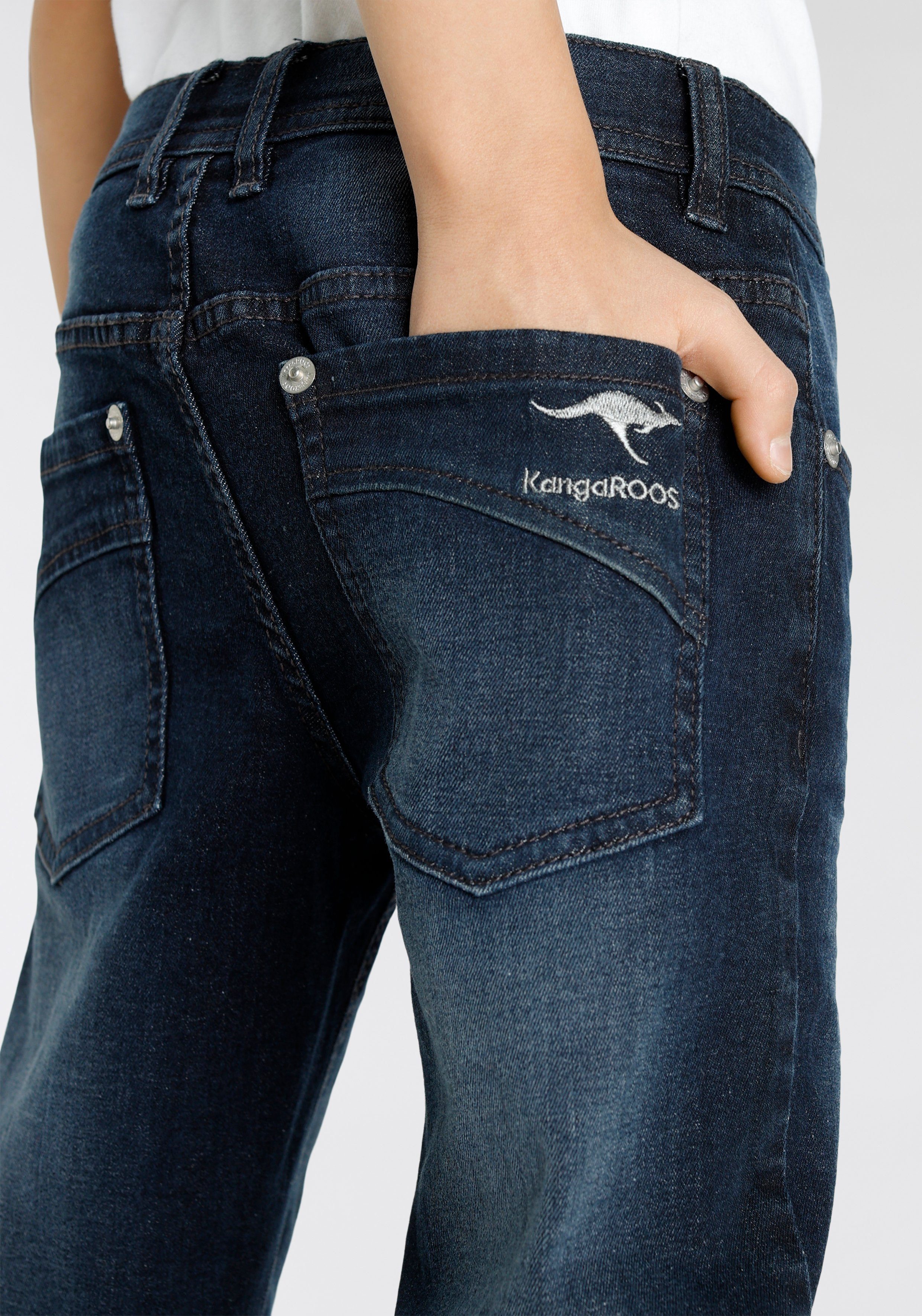 KangaROOS Stretch-Jeans, mit Beinverlauf fit regular geradem