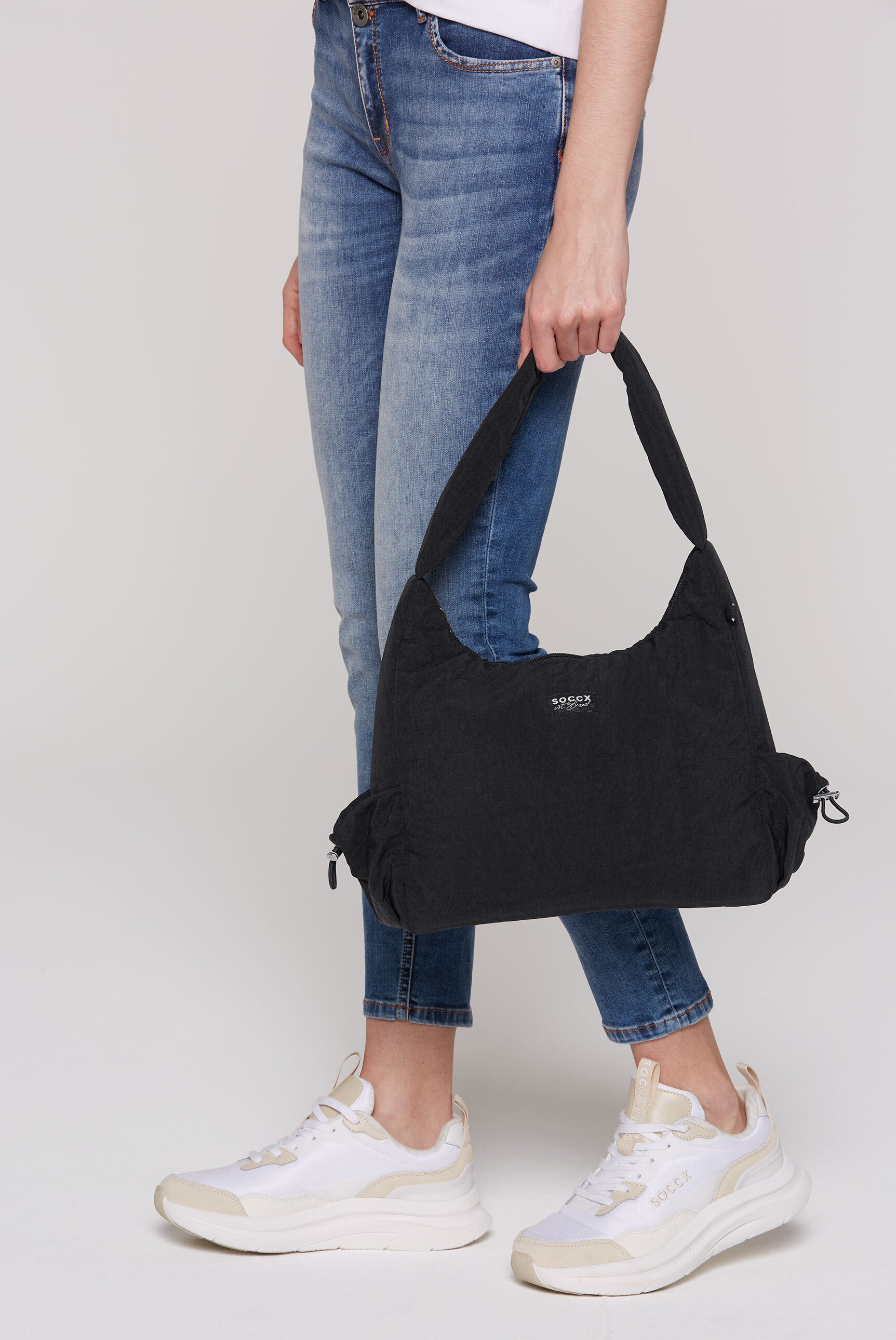 SOCCX Schultertasche, mit Seitenfächern