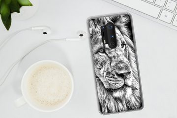 MuchoWow Handyhülle Porträt - Löwe - Schwarz und weiß, Phone Case, Handyhülle OnePlus 8 Pro, Silikon, Schutzhülle