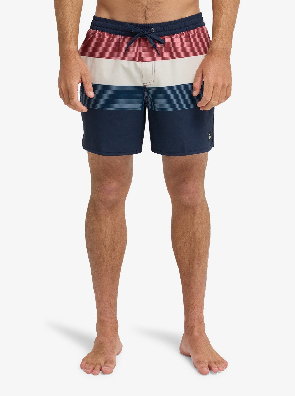Quiksilver Badeshorts STRETCH SCALLOP VOLLEY 16 bequeme Passform, schnell trocknendes Material, PFC FREE Technologie
