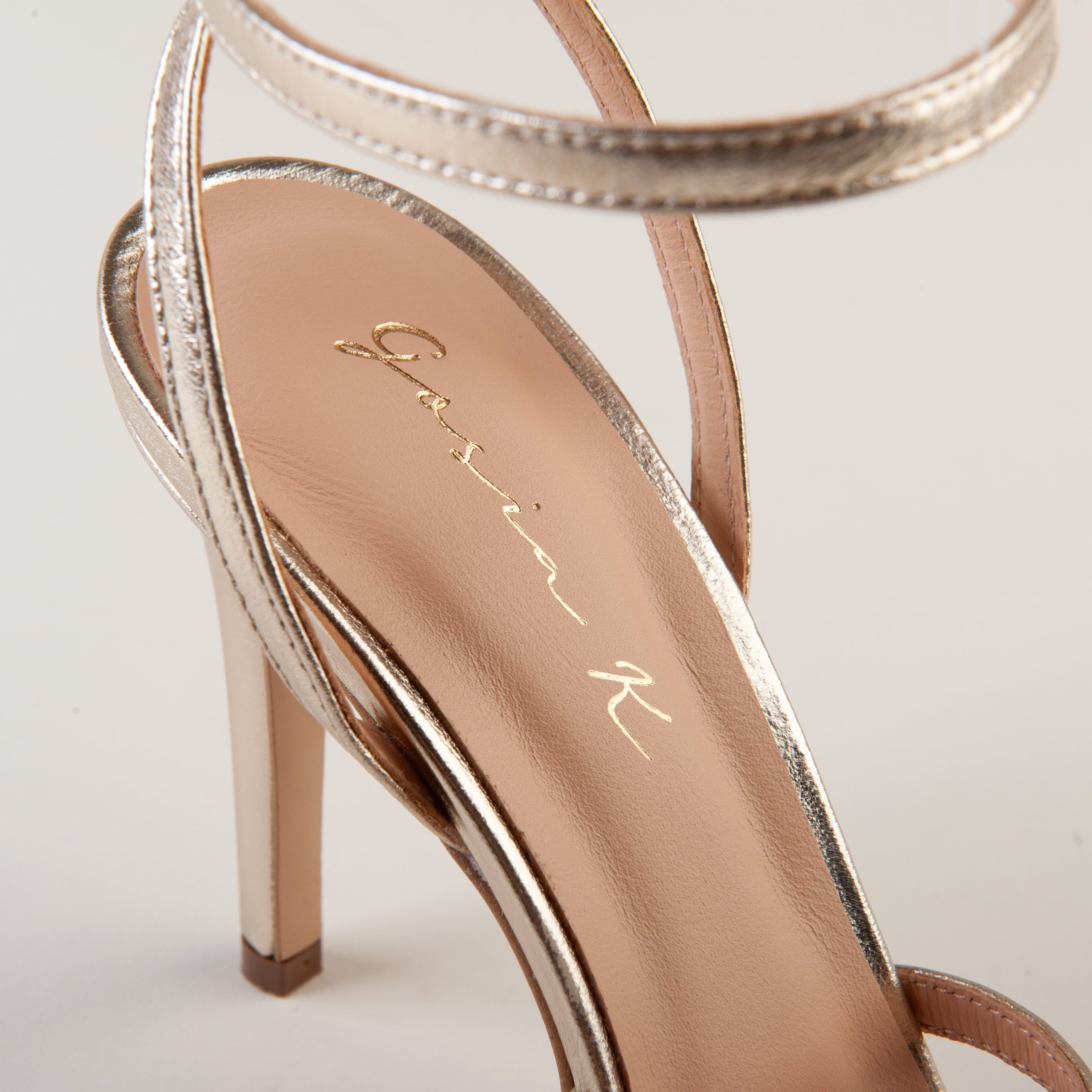 GosiaK. "Queen G" High-Heel-Sandalette aus echtem Leder