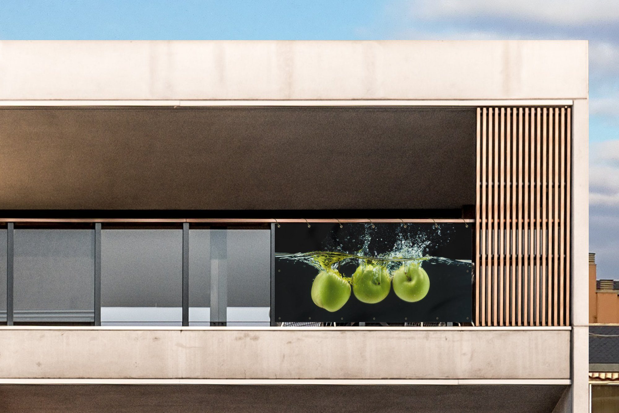 Thumbnail - MuchoWow Balkonsichtschutz Äpfel - Obst - Wasser - Schwarz - Grün (1-St) Balkon Sichtschutz 90x200, Windschutz für Zaun ...