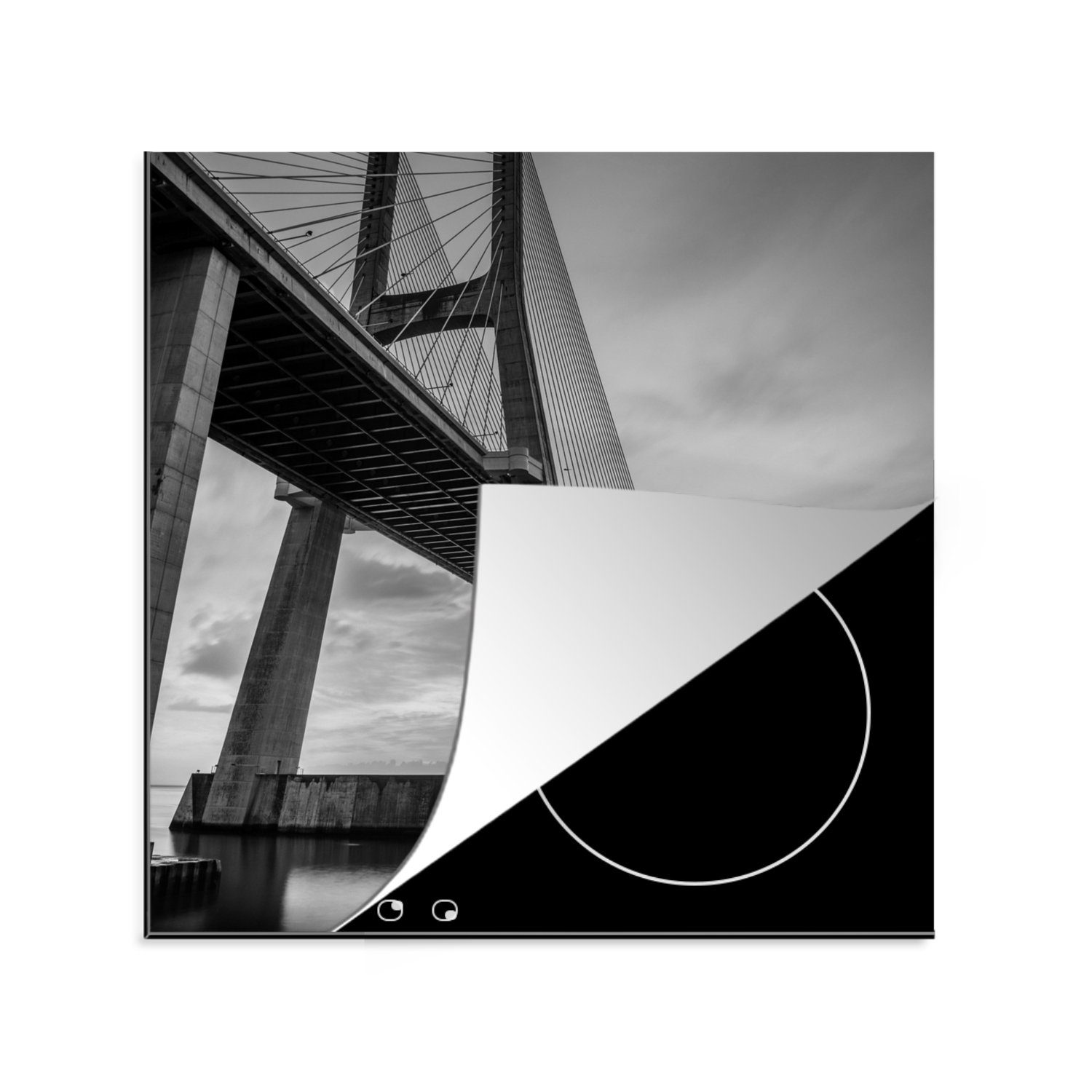 MuchoWow Herdblende-/Abdeckplatte Lissabon - Brücke - Schwarz - Weiß, Vinyl, (1 tlg), 78x78 cm, Ceranfeldabdeckung, Arbeitsplatte für küche