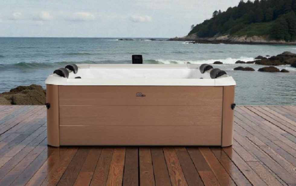 mSpa Whirlpool Oslo Amber AERO PLUS XXL 180 x 180 x 65 cm Ganzjährig Outdoor Pool, Stecksystem mit Einlageplane, inkl. LED, UVC+, WiFi, App-Steuerung, 6 Personen