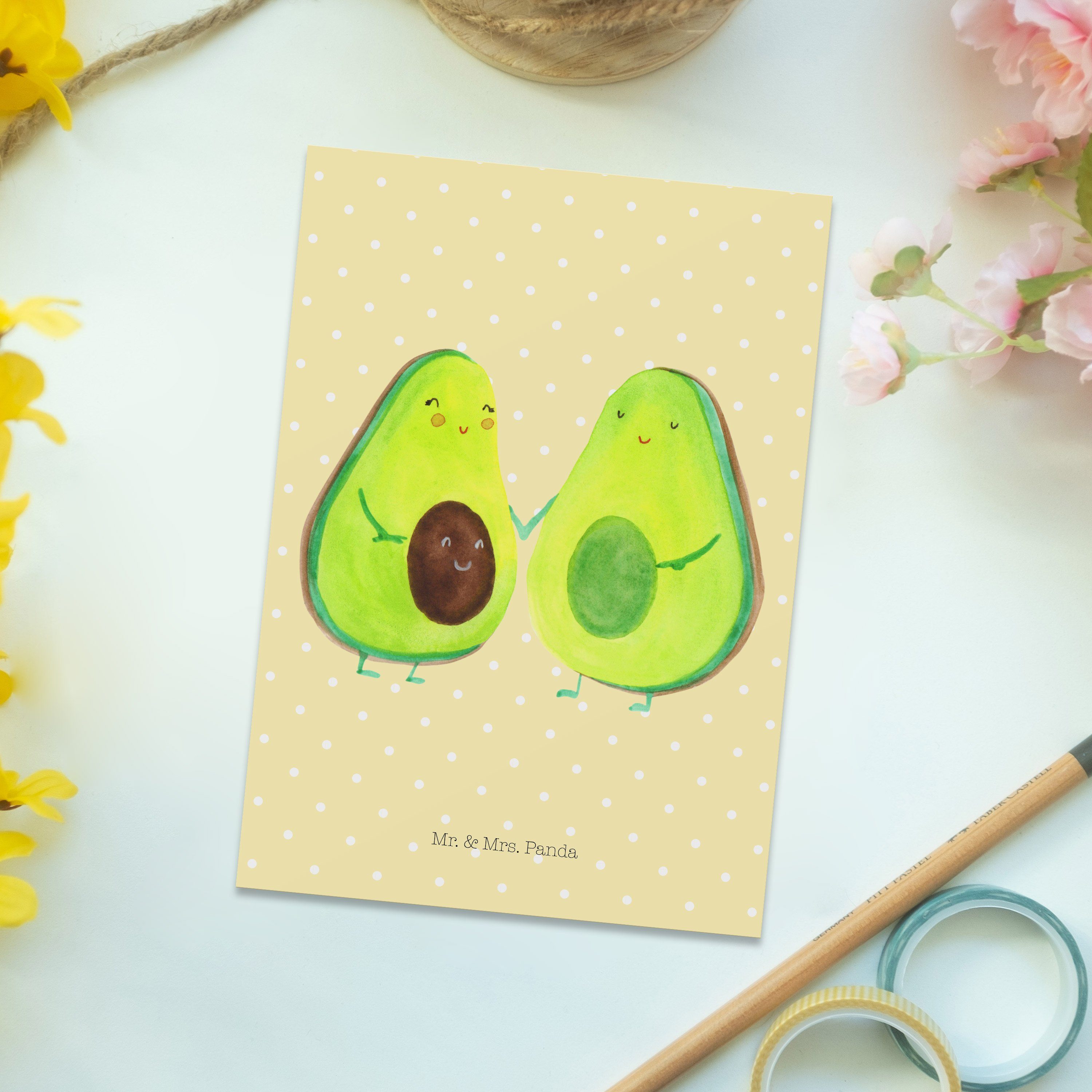 Panda Postkarte Mr. Geschenk, Avocado Pärchen - Avocuddle, Mrs. Pastell Avo Gelb - Babyshower, &