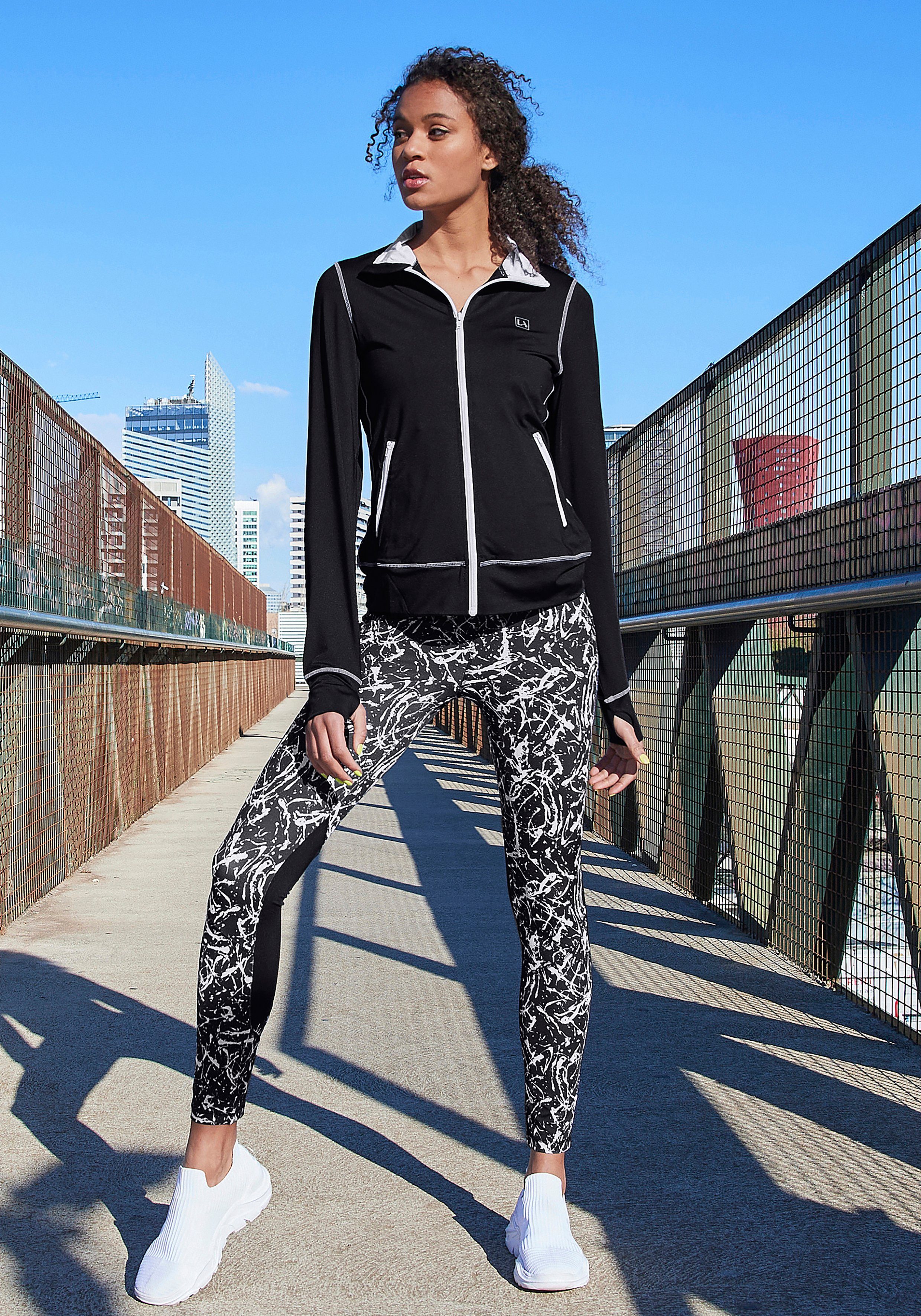 LASCANA ACTIVE Leggings Splash Sporthose mit Allover Muster