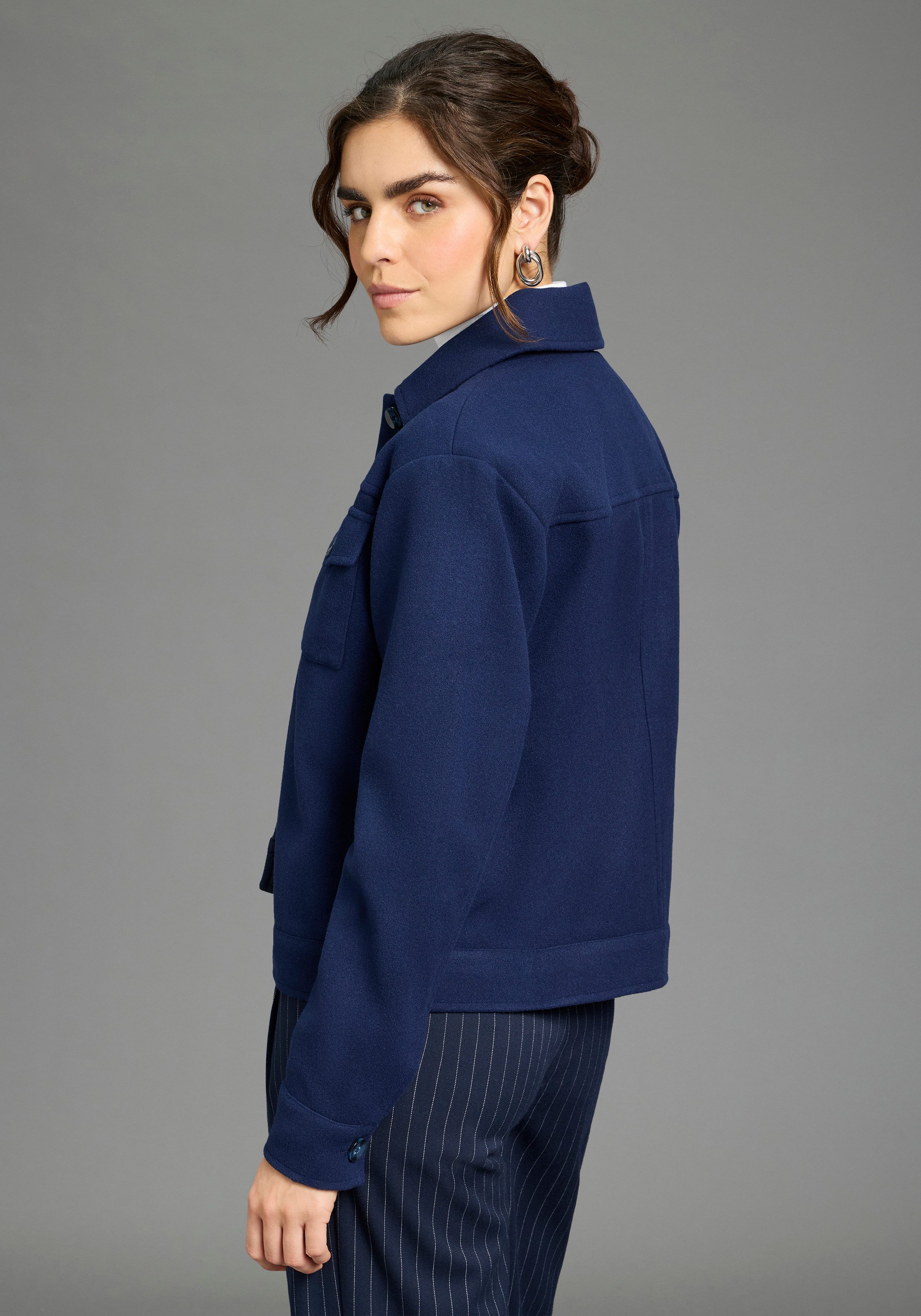 Laura Scott Kurzjacke in Wolloptik, Übergangsjacke. € 79,90, (€ 79,90 pro 1 Stk).