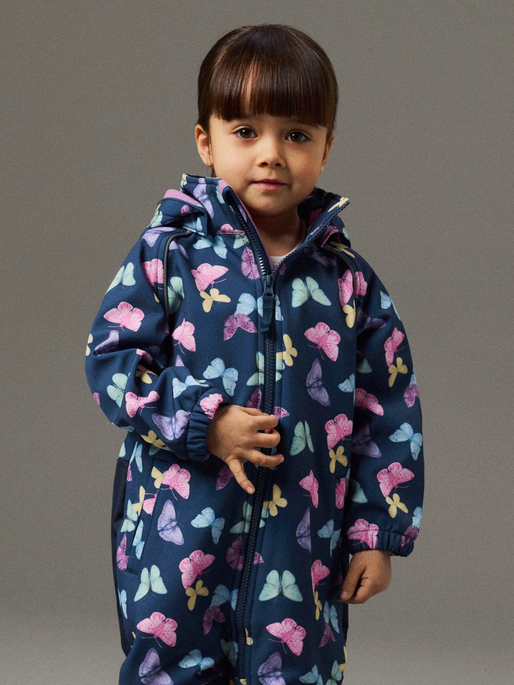 Name It Softshelloverall NMFALFA08 SOFTSHELL SUIT AOP 1FO NOOS mit verstellbarer und abnehmbarer Fußschlaufe