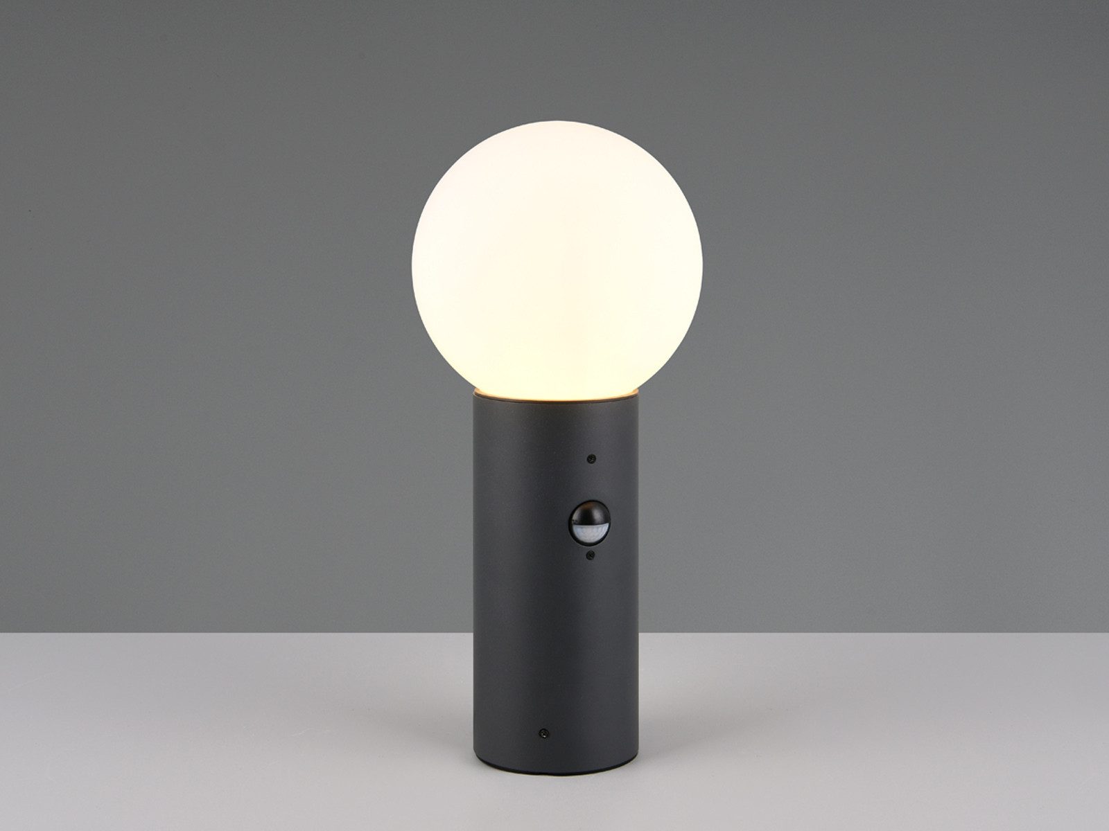 TRIO Leuchten LED Sockelleuchte mit Glaskugel, Höhe 40cm, Bewegungsmelder, LED wechselbar, warmweiß, Außen-leuchte Pollerleuchte Gartenbeleuchtung mit Bewegungssensor