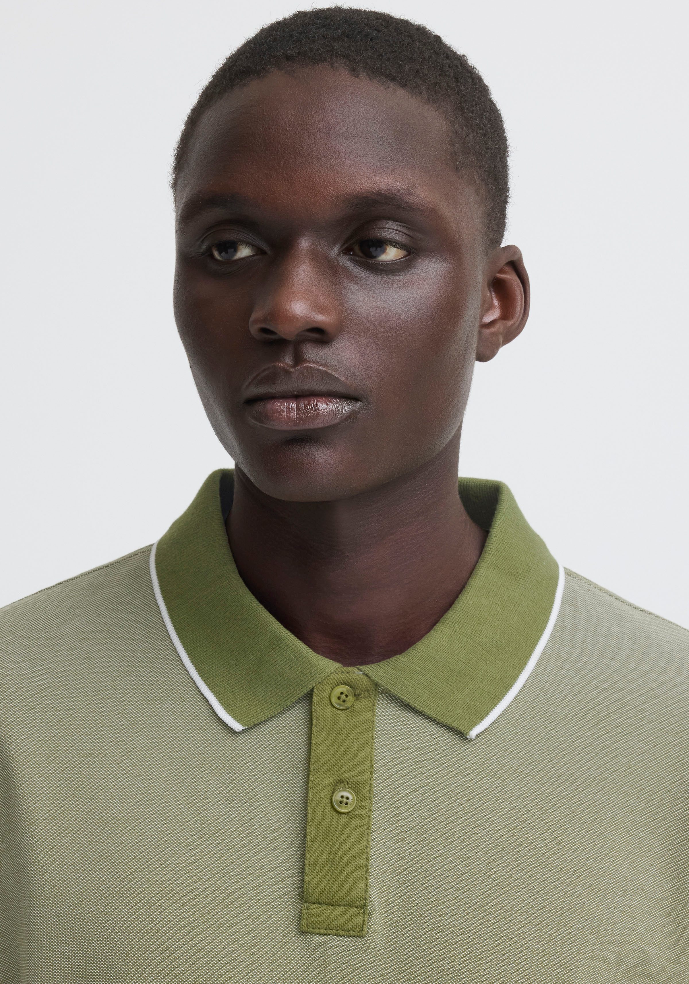Blend Poloshirt BHGILBERT POLO S/S aus Baumwollmischung, Regular Fit, mit kurzer Knopfleiste, unifarben – Bild 3 von 5
