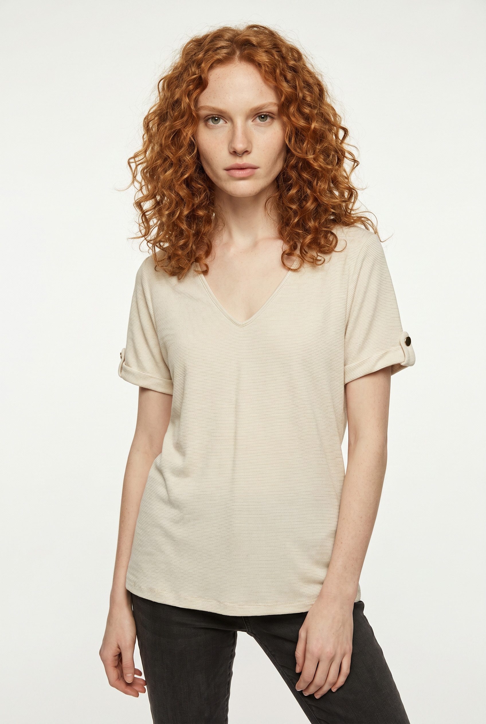 Vero Moda Kurzarmshirt VMBAILEY S/S V-NECK T-SHIRT JRS BTQ GA