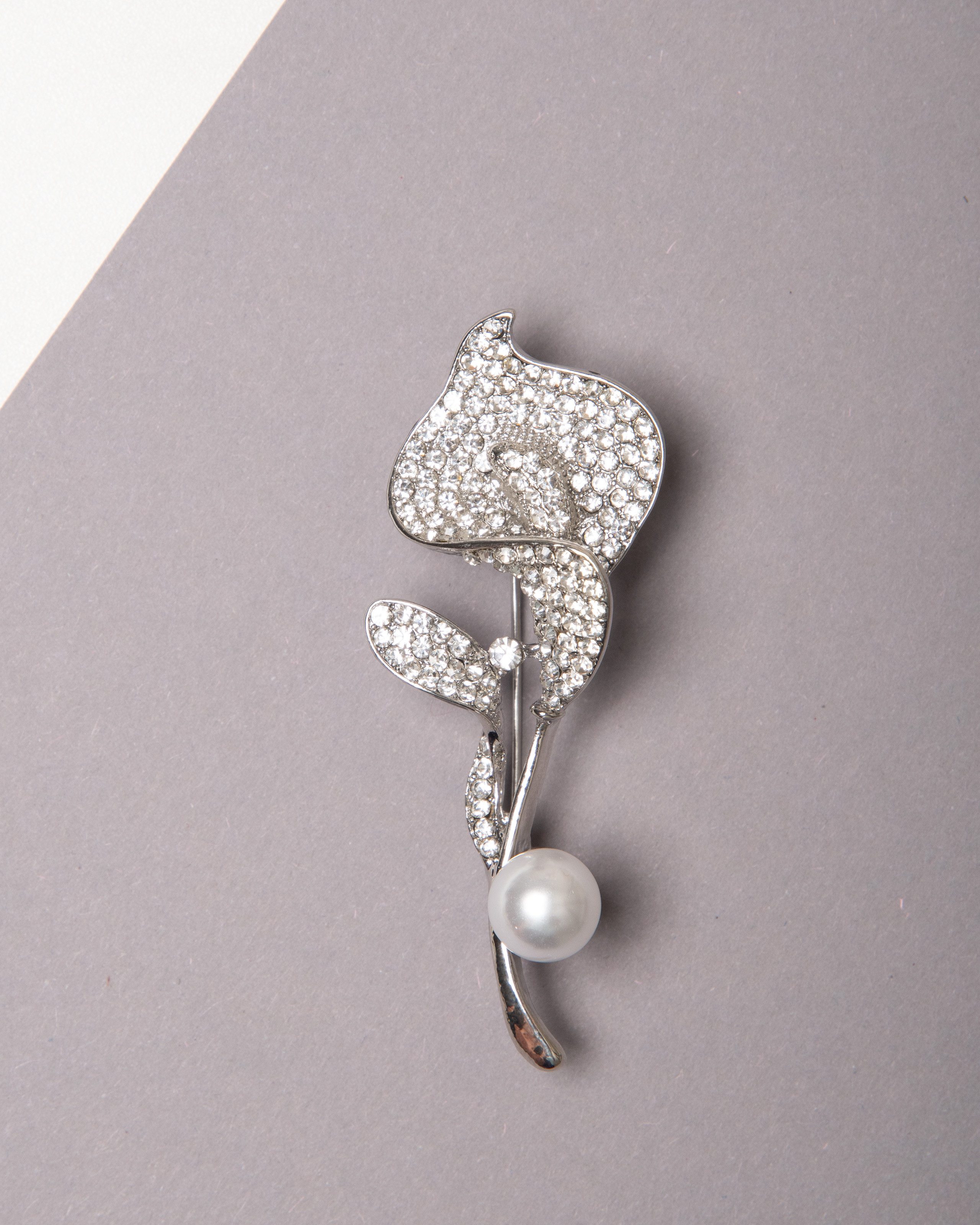 MayTree Brosche "Calla", brillant (Stück, 1-tlg), Metallbrosche mit Strass günstig online kaufen
