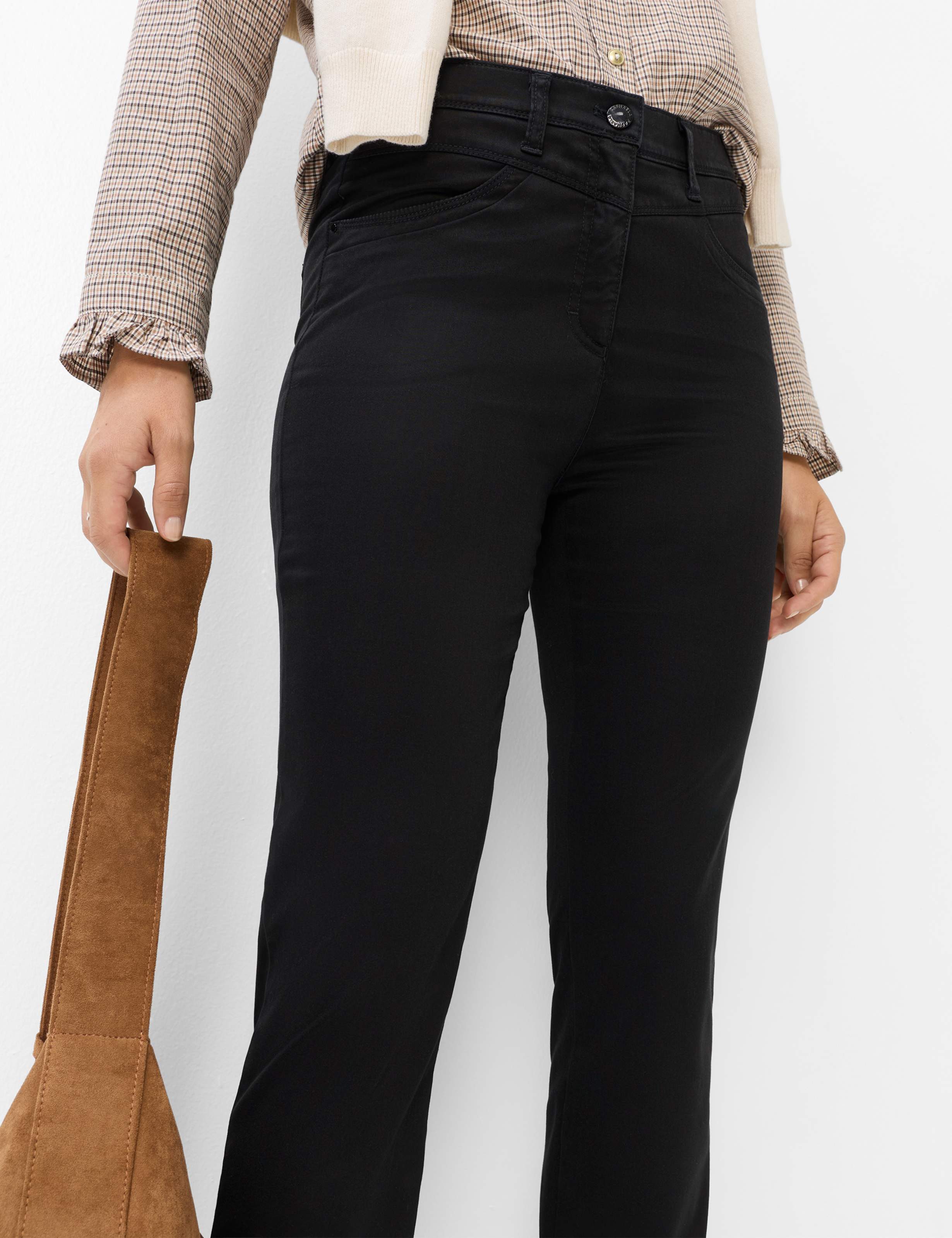 RAPHAELA by BRAX 5-Pocket-Hose Style LAURA NEW Satin: Five-Pocket im Super Slim Fit – Bild 3 von 5