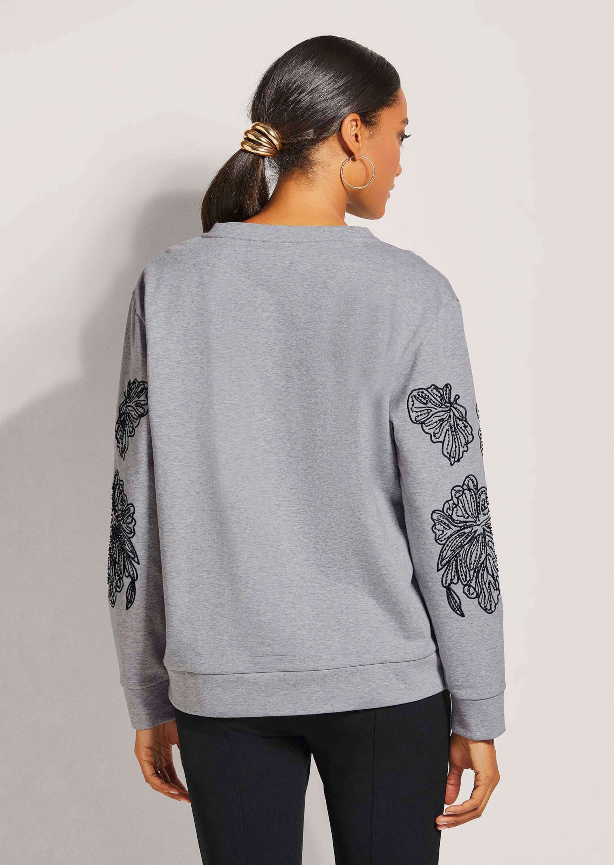 MADELEINE Langarmshirt Besticktes Sweatshirt mit Glanzeffekt Florales Design und klassischer Rundhalsausschnitt als Eyecatcher