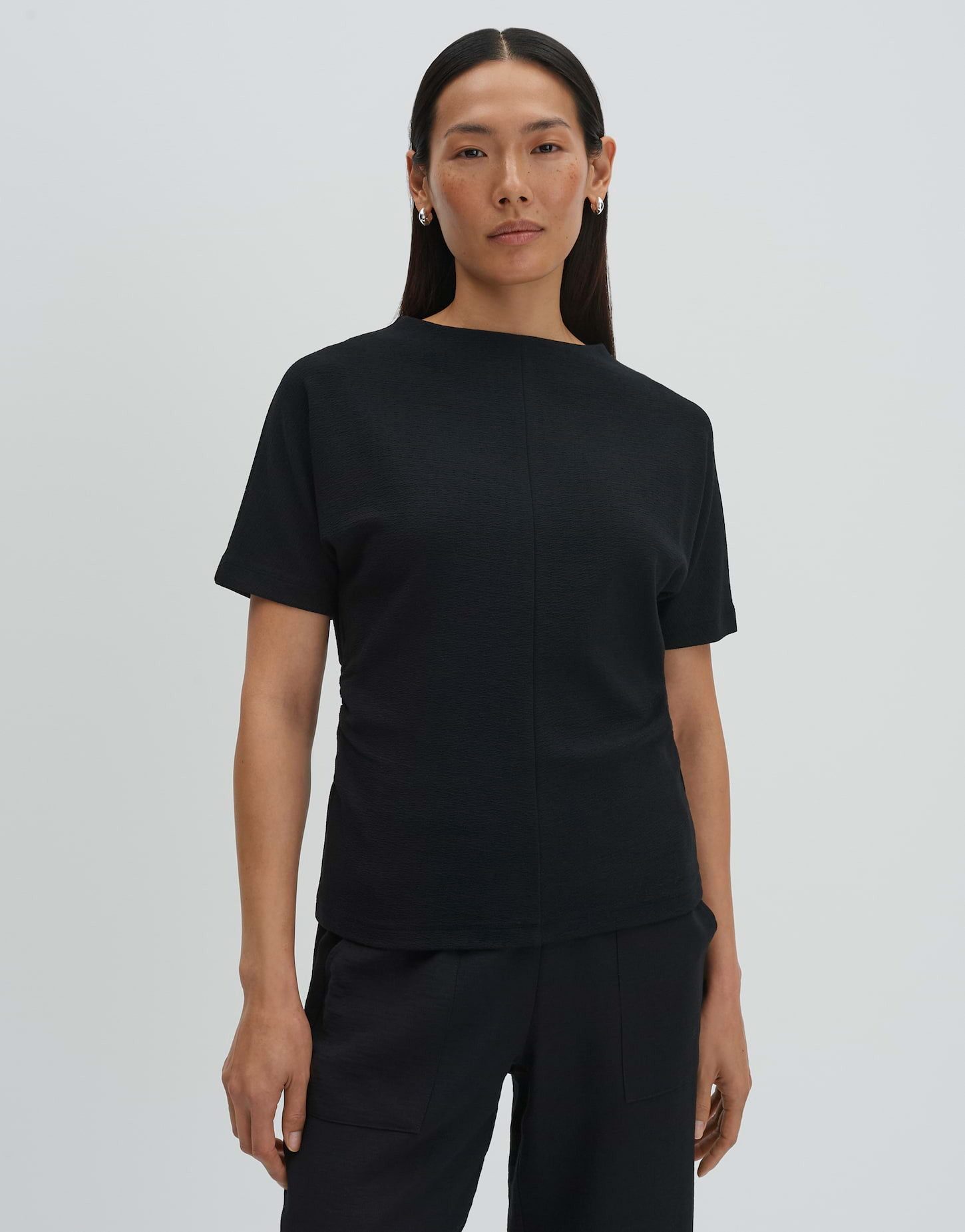 someday Kurzarmshirt Kavora Schmale Passform, figurbetont mit Raffung in der Seitennaht