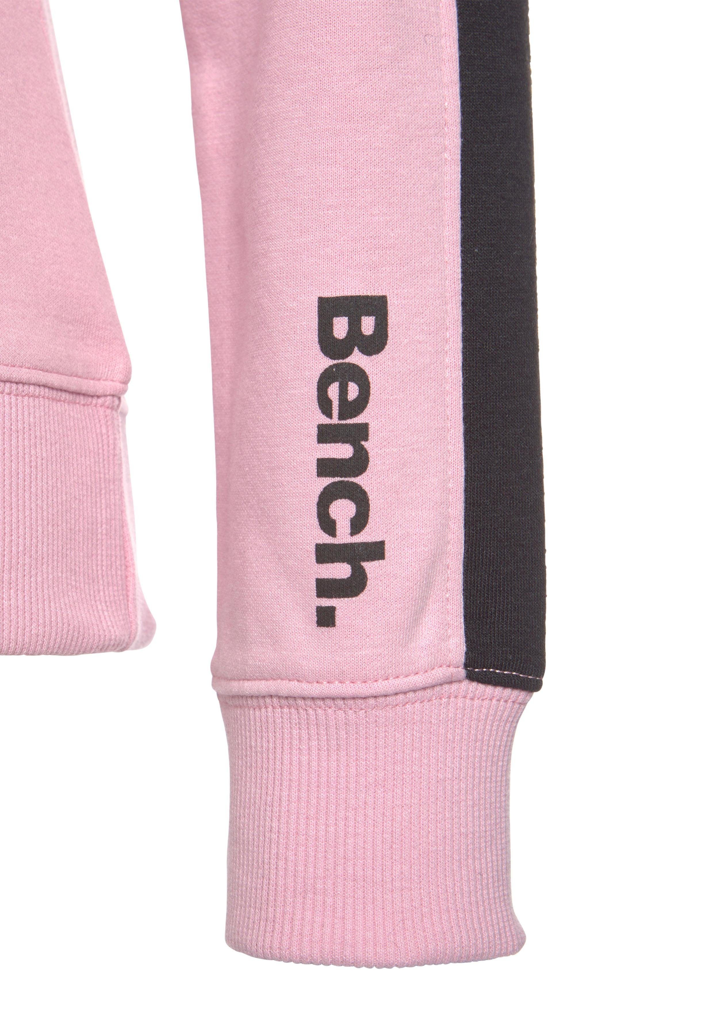 Seitenstreifen und Sweatjacke mit rosa-schwarz Bench. Stehkragen, Loungewear Loungeanzug