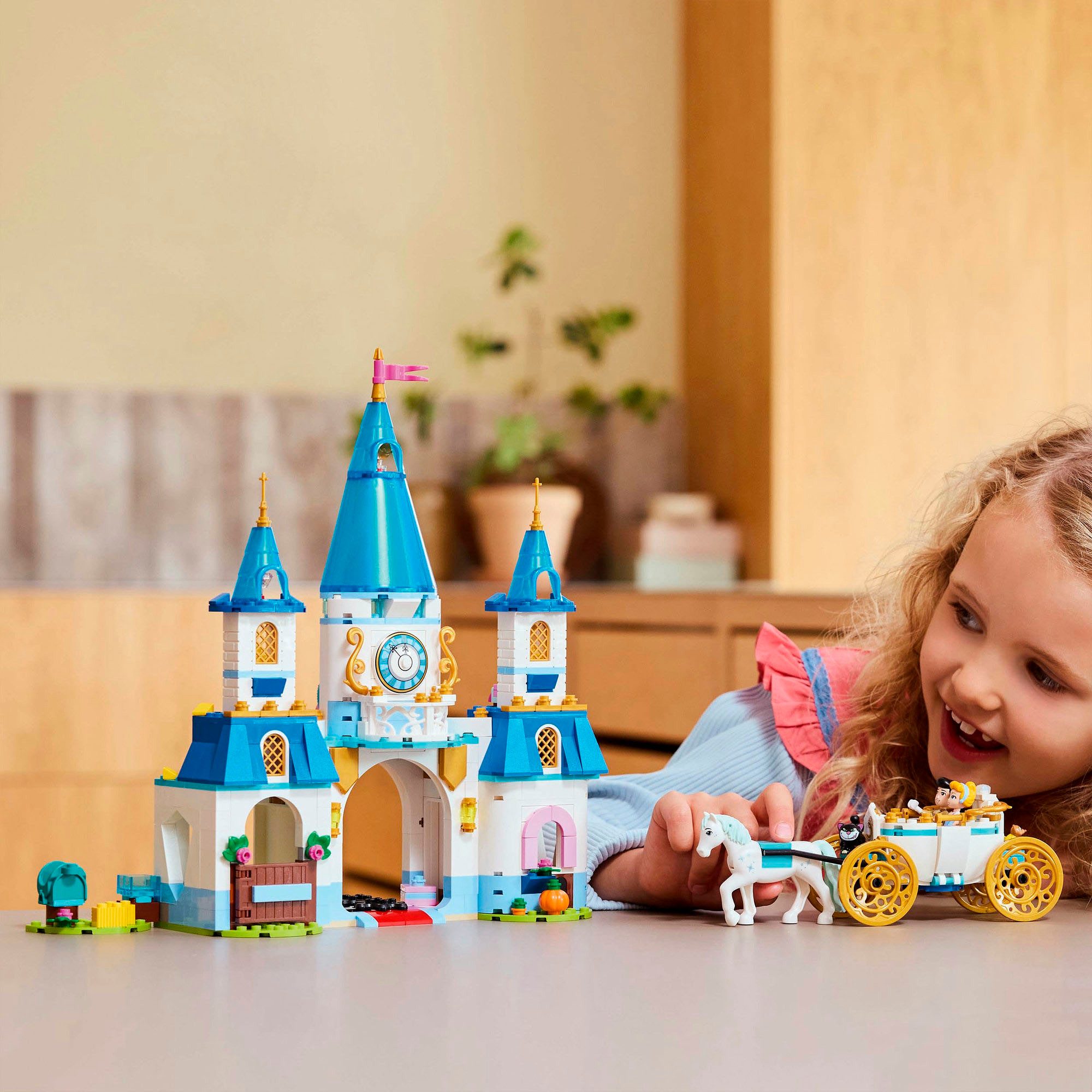 LEGO® Cinderellas Schloss und Pferdekutsche (43275), günstig online kaufen