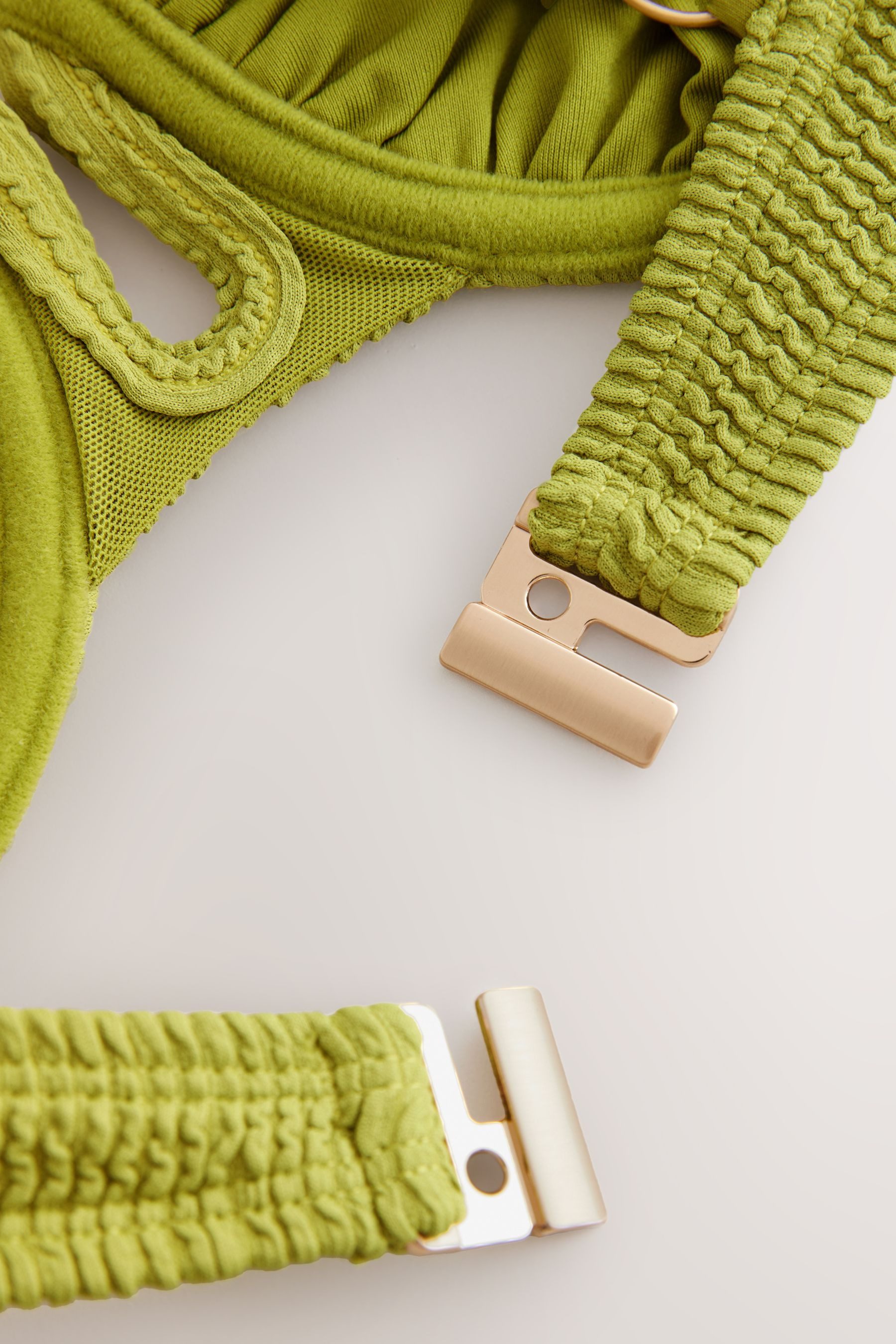 Next Bügel-Bikini-Top Unwattiertes Bikinioberteil mit Bügel Knitteroptik (1-St)