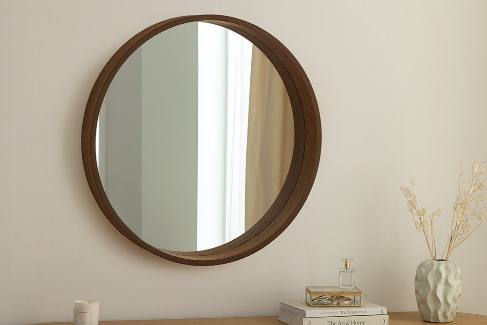 riess-ambiente Wandspiegel PORTRAIT Ø70cm braun - Walnussholz-Design, rund, Accessoire, Flur (Einzelartikel, 1-St), dekorativer Spiegel mit Rahmen – ideal für Wohn- oder Schlafzimmer