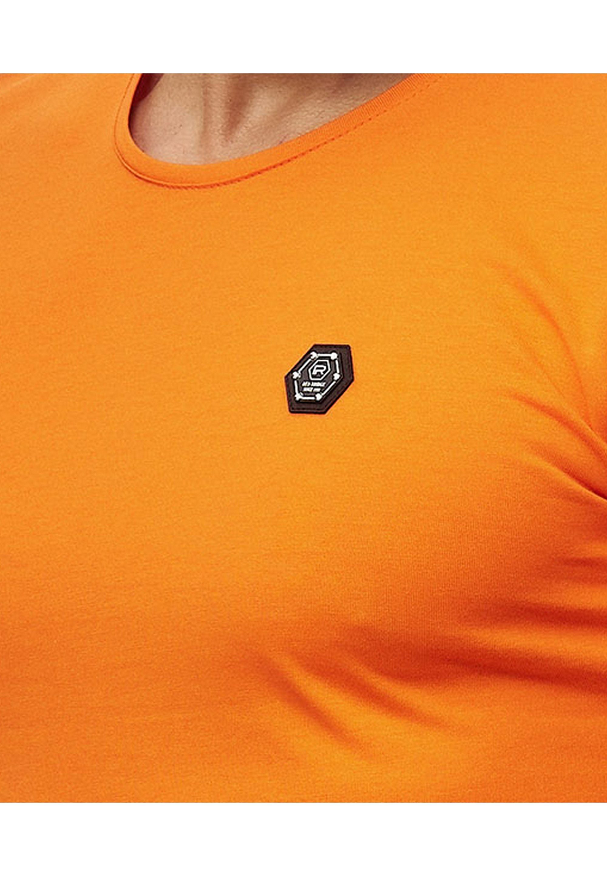 Atlanta RedBridge Brandlogo mit orange T-Shirt sportlichem